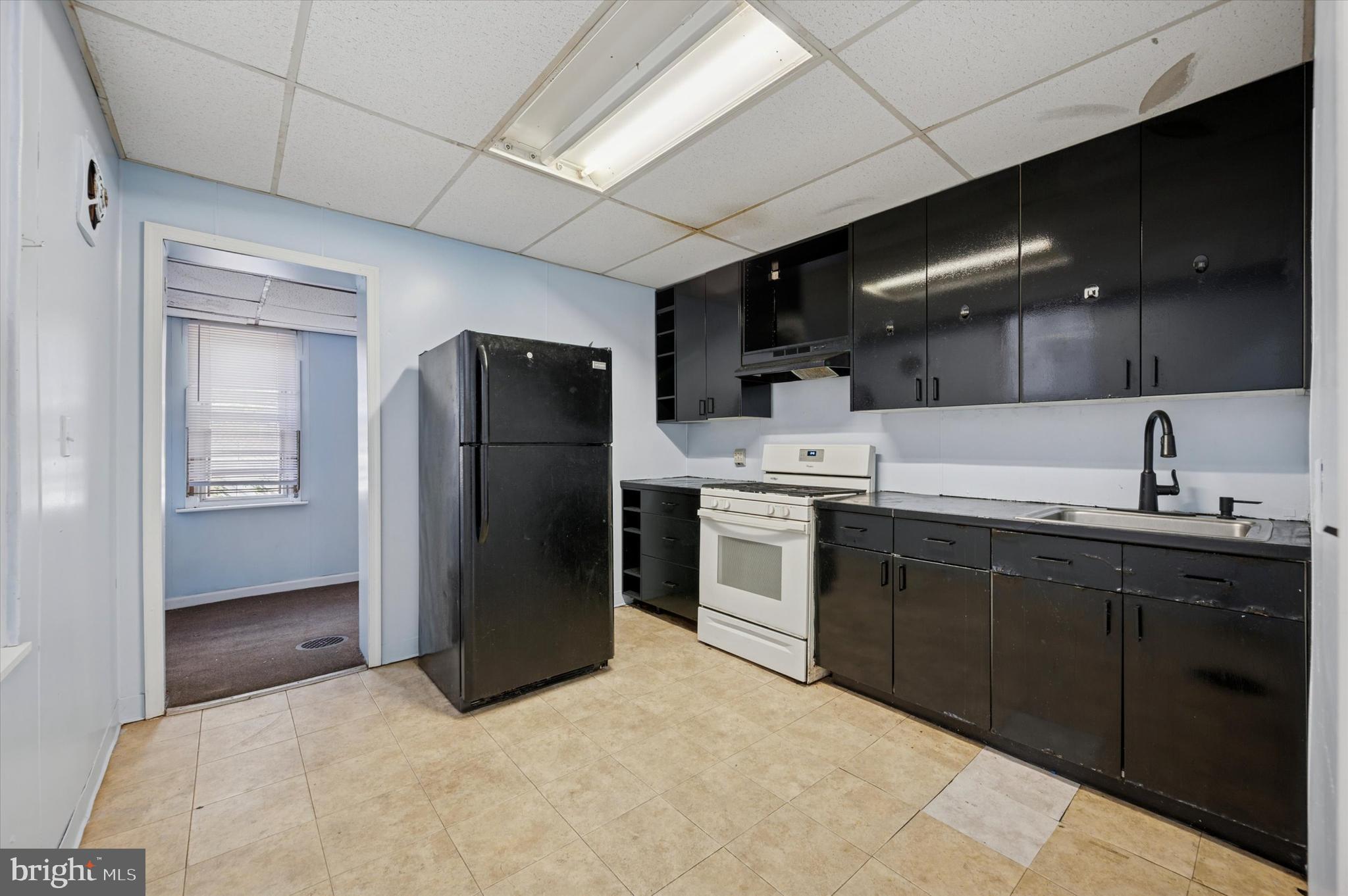 STRAWBERRY MANSION - Residential