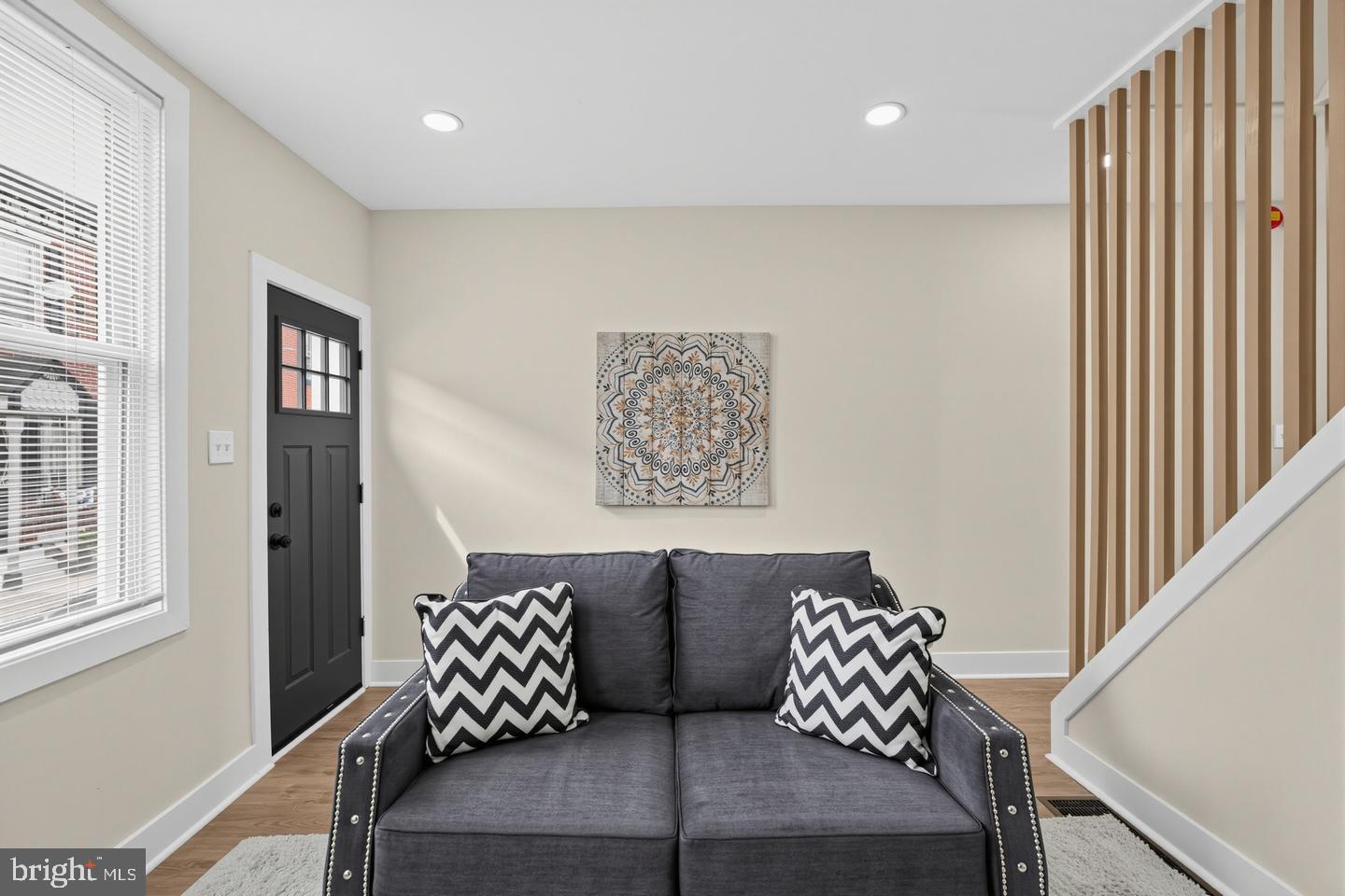 831 LIVINGSTON STREET