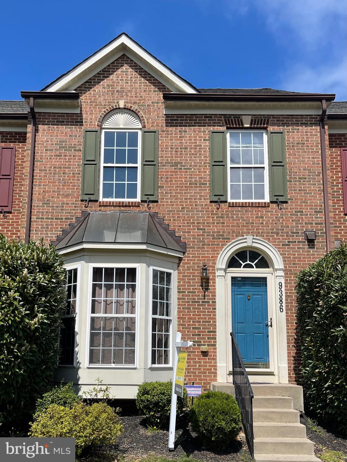 VILLAGES OF URBANA - Residential Lease