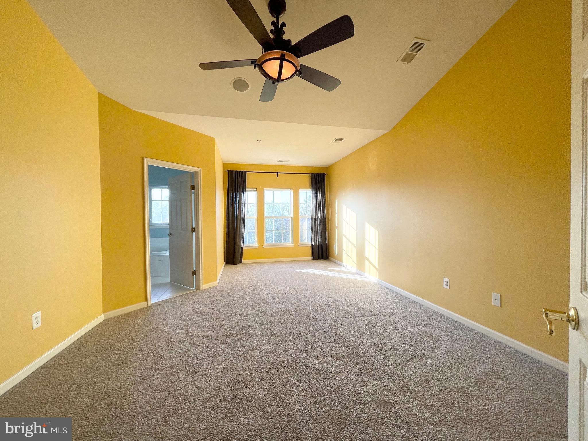 VILLAGES OF URBANA - Residential Lease