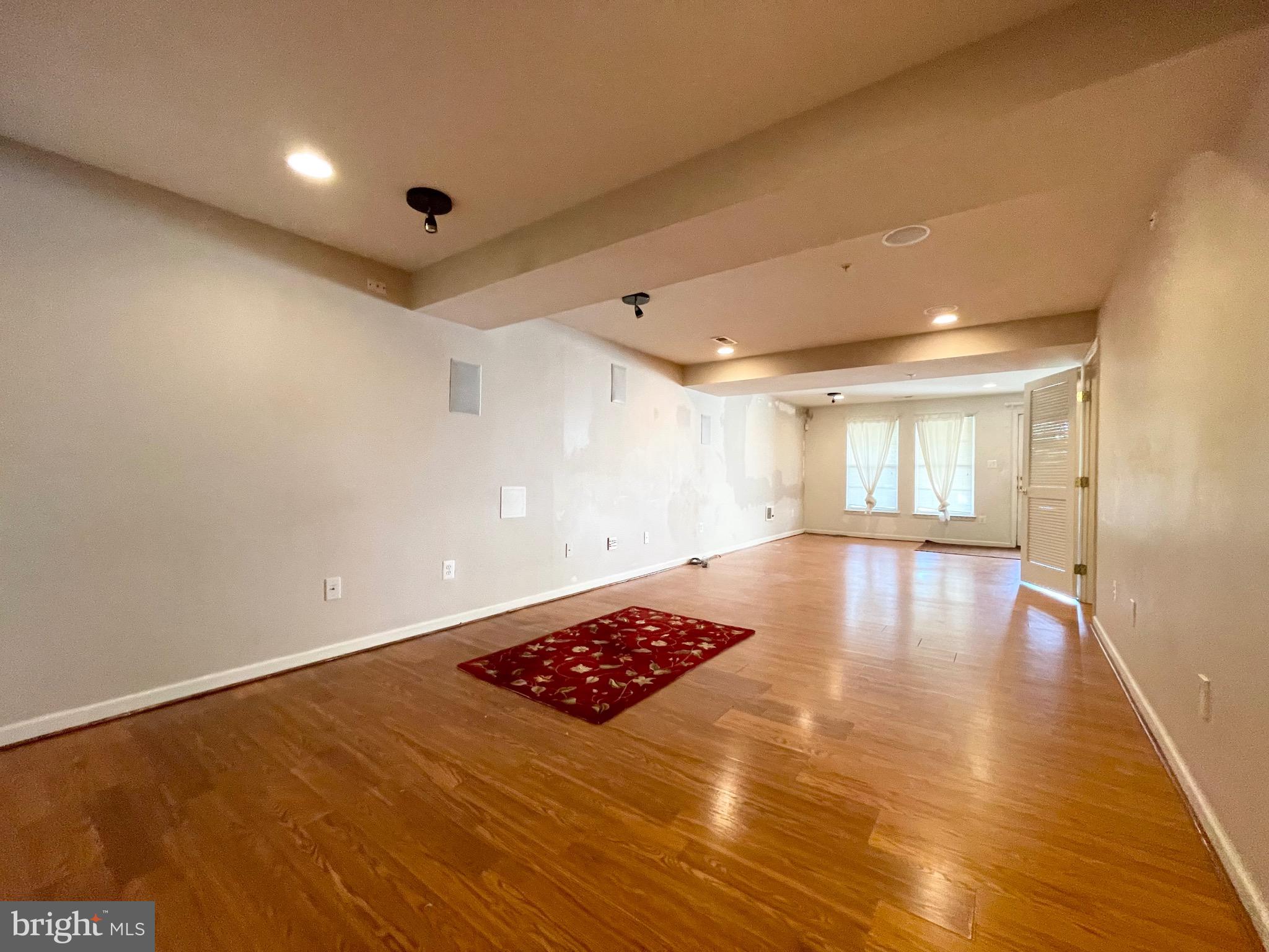 VILLAGES OF URBANA - Residential Lease