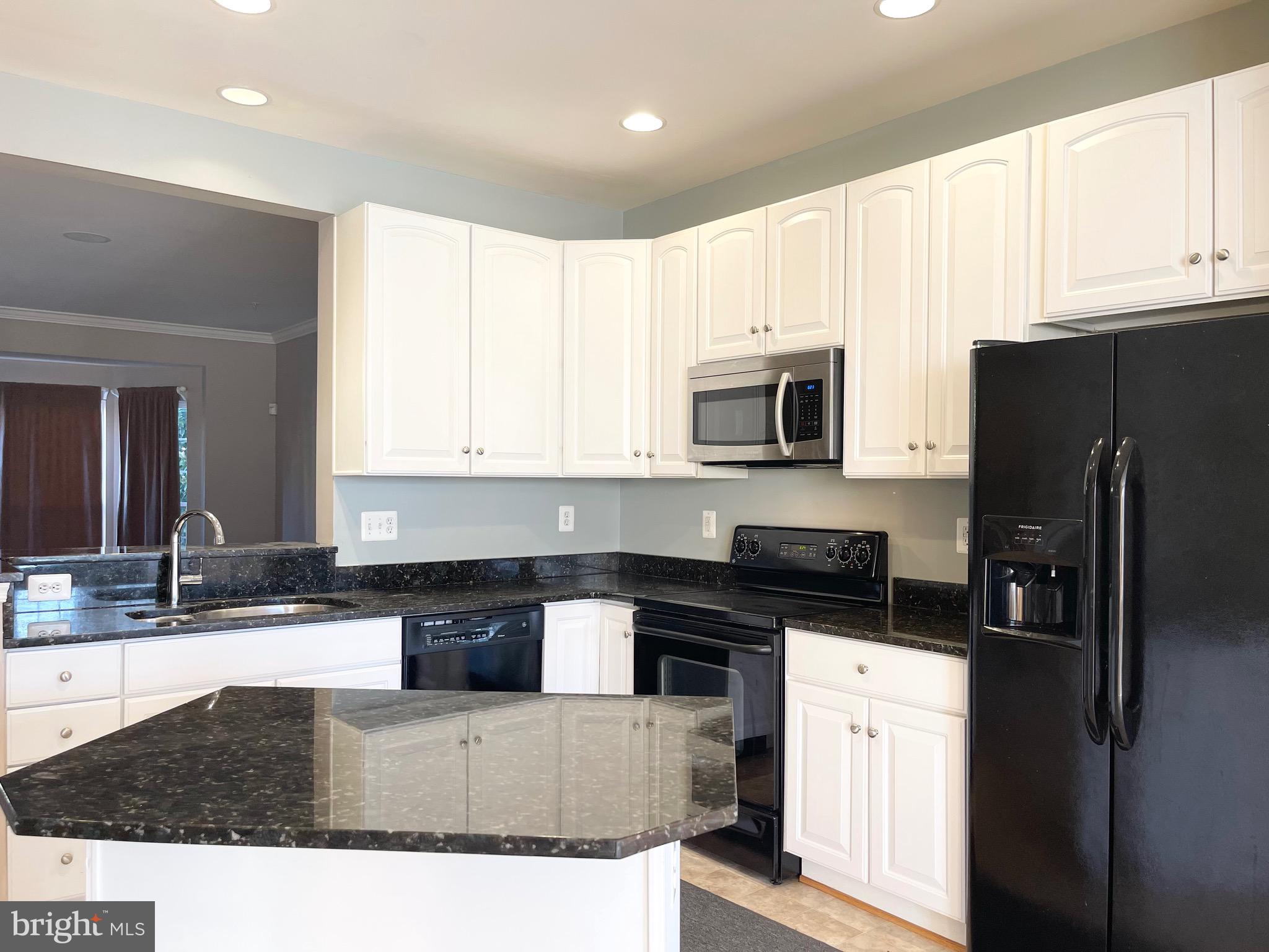 VILLAGES OF URBANA - Residential Lease