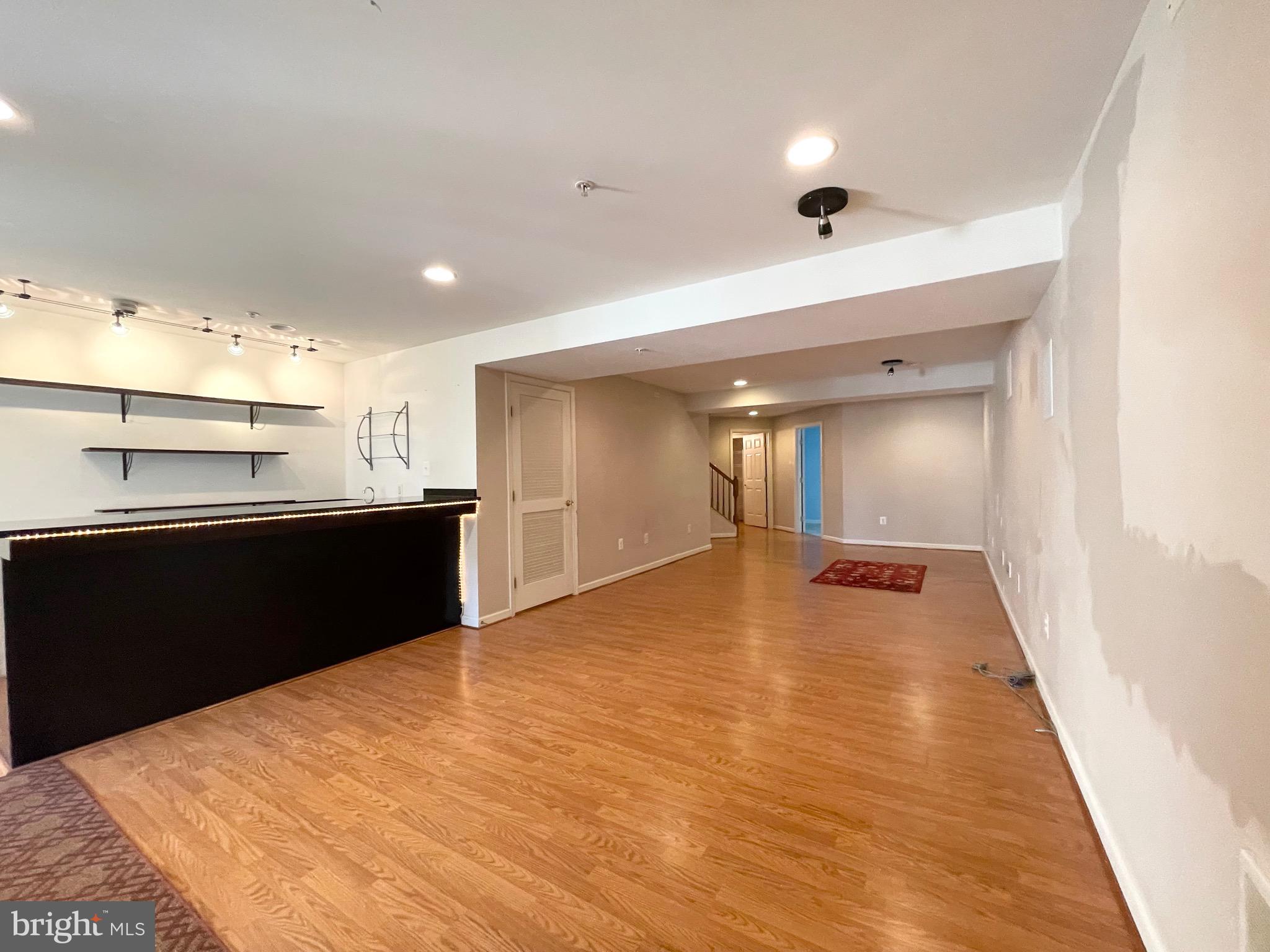 VILLAGES OF URBANA - Residential Lease