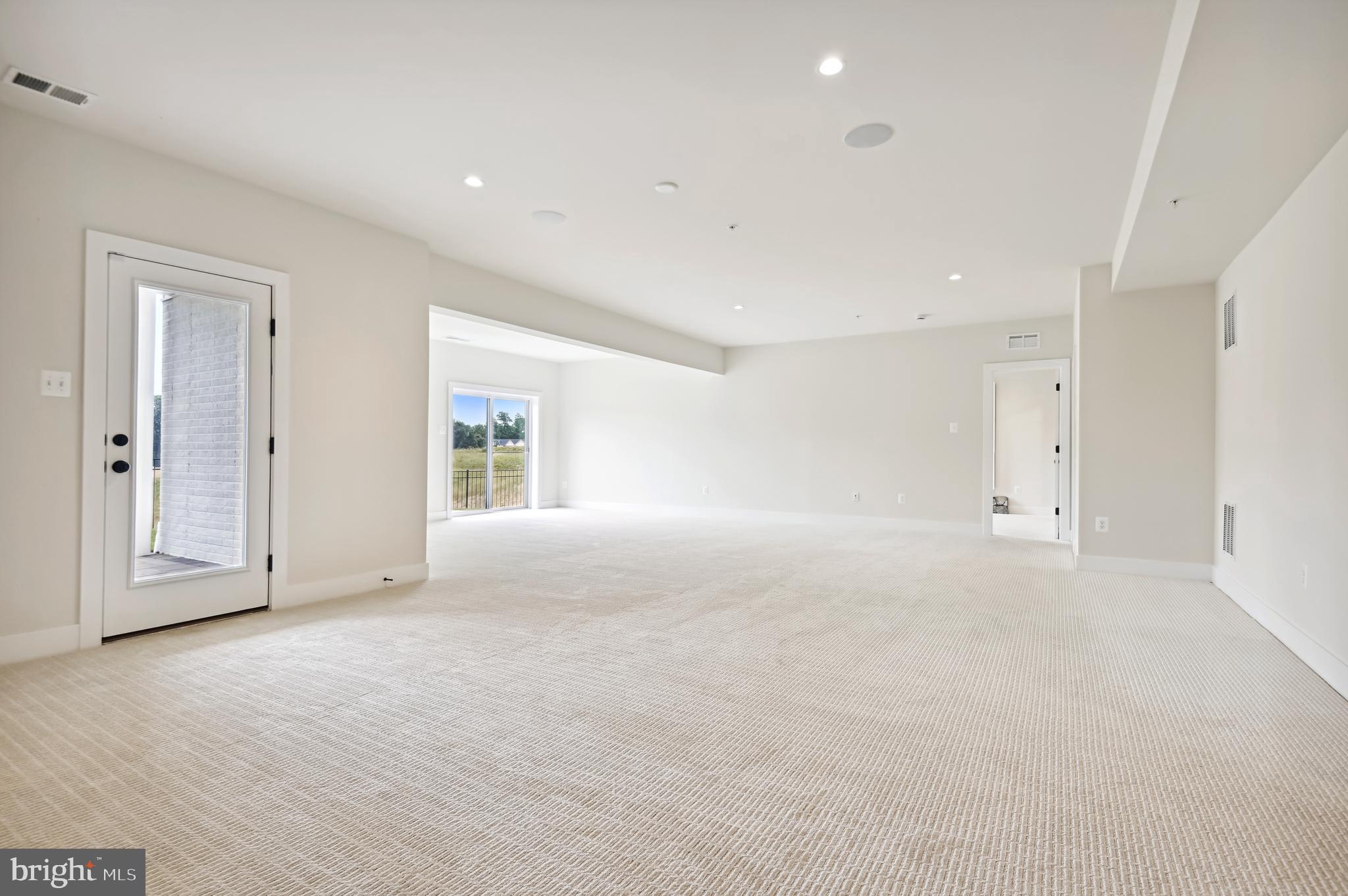 THE COURTS AT HIDDEN WATERS - Residential