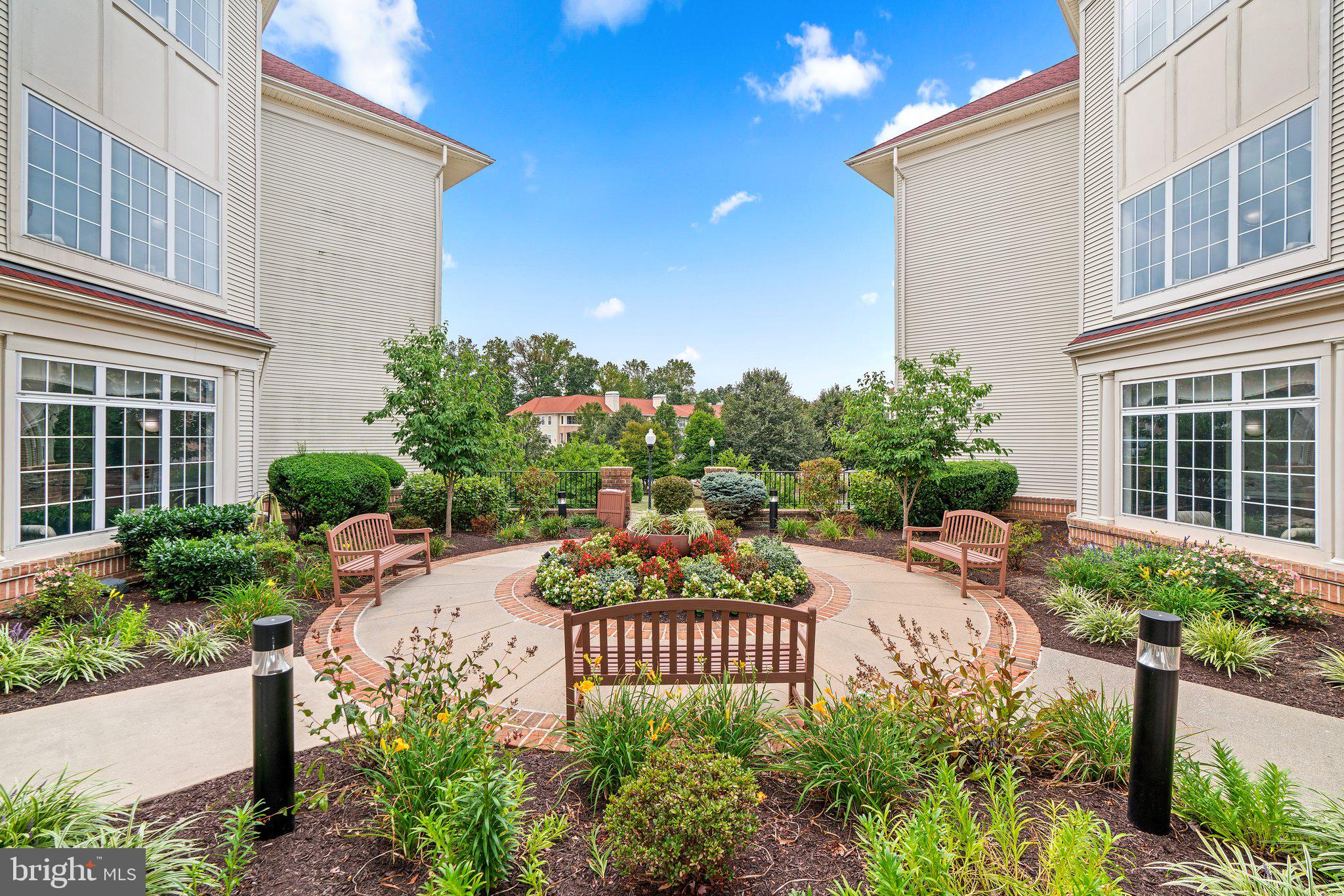 WAVERLY WOODS - Residential