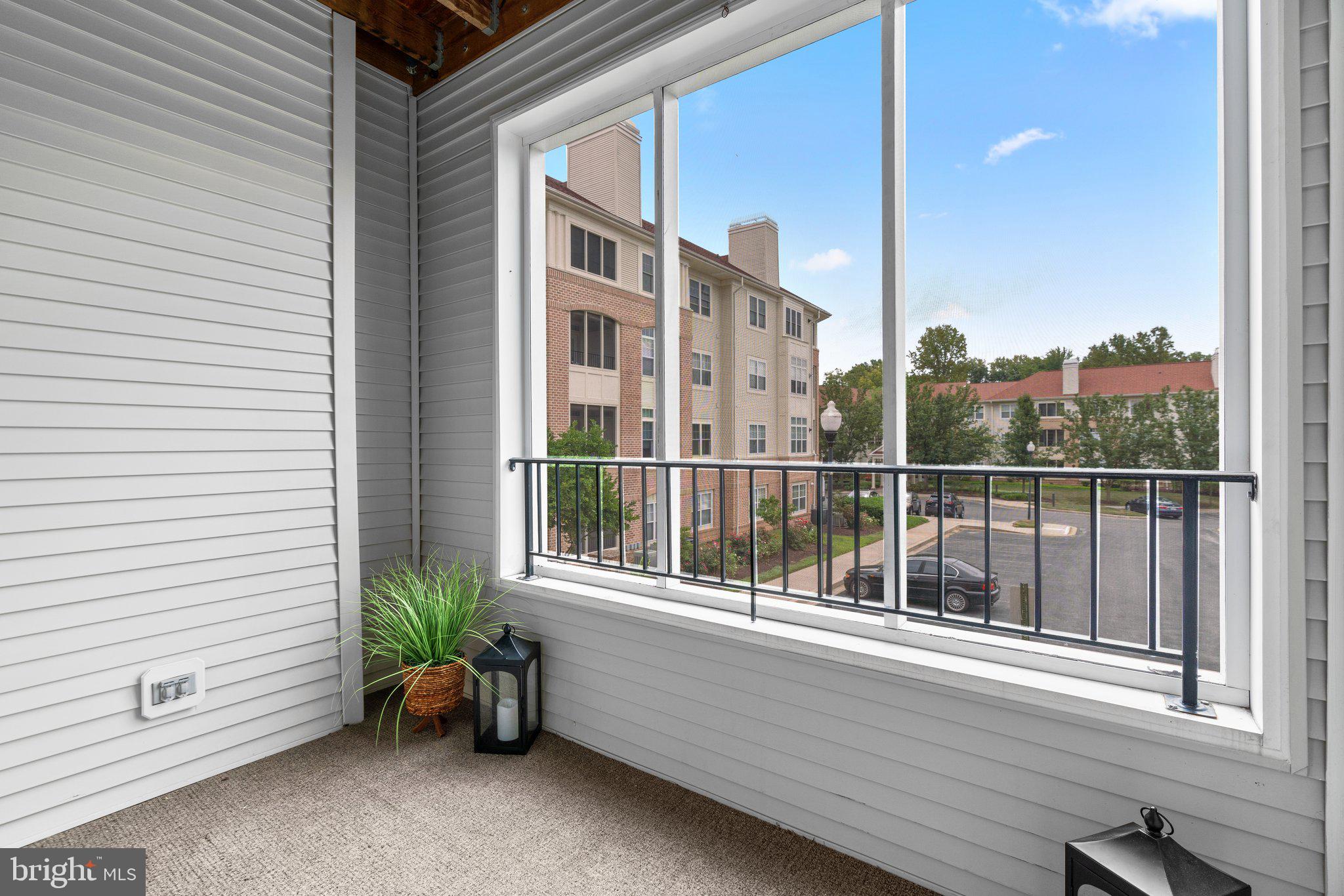 WAVERLY WOODS - Residential