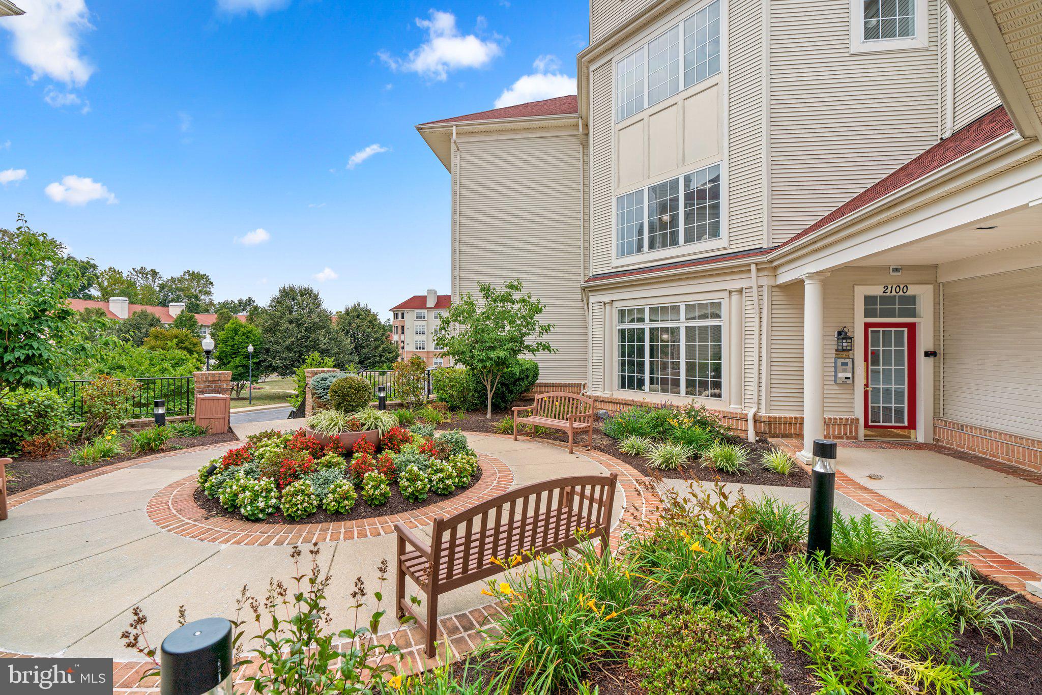 WAVERLY WOODS - Residential