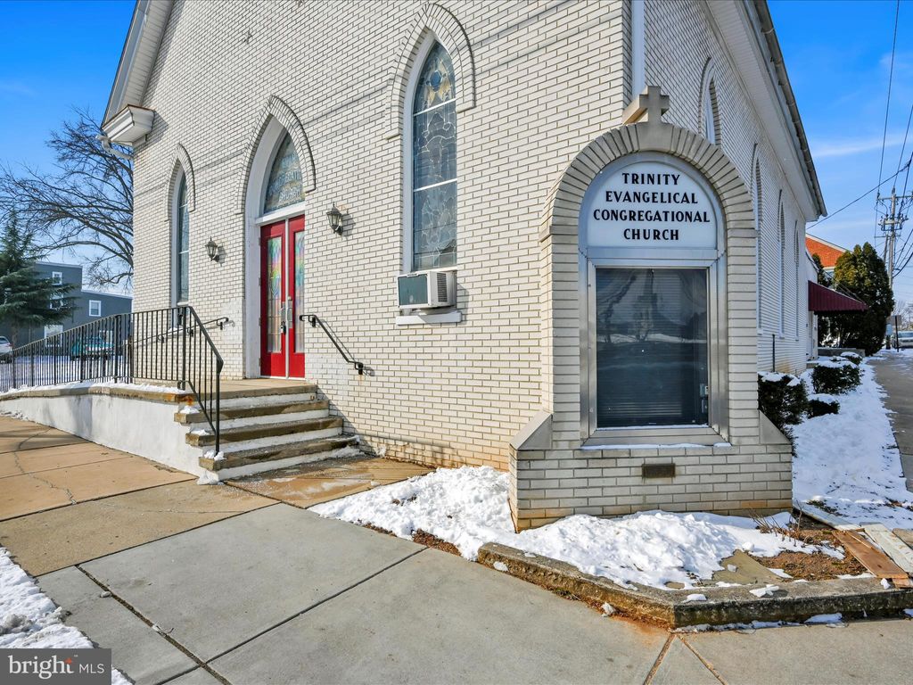 Photo of 100 New Haven Street, MOUNT JOY, PA 17552 (MLS # PALA2075150)