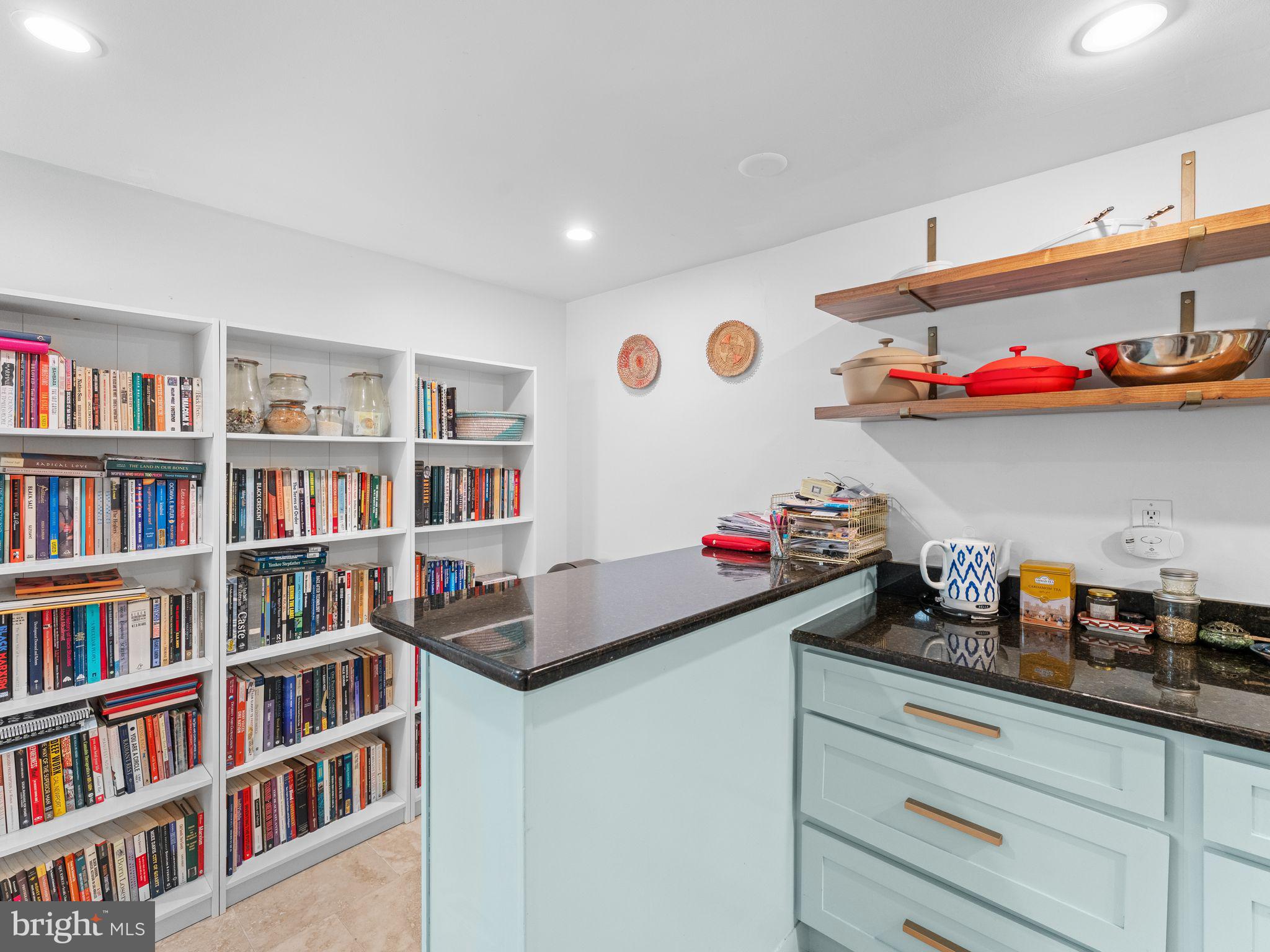 ART MUSEUM AREA - Residential