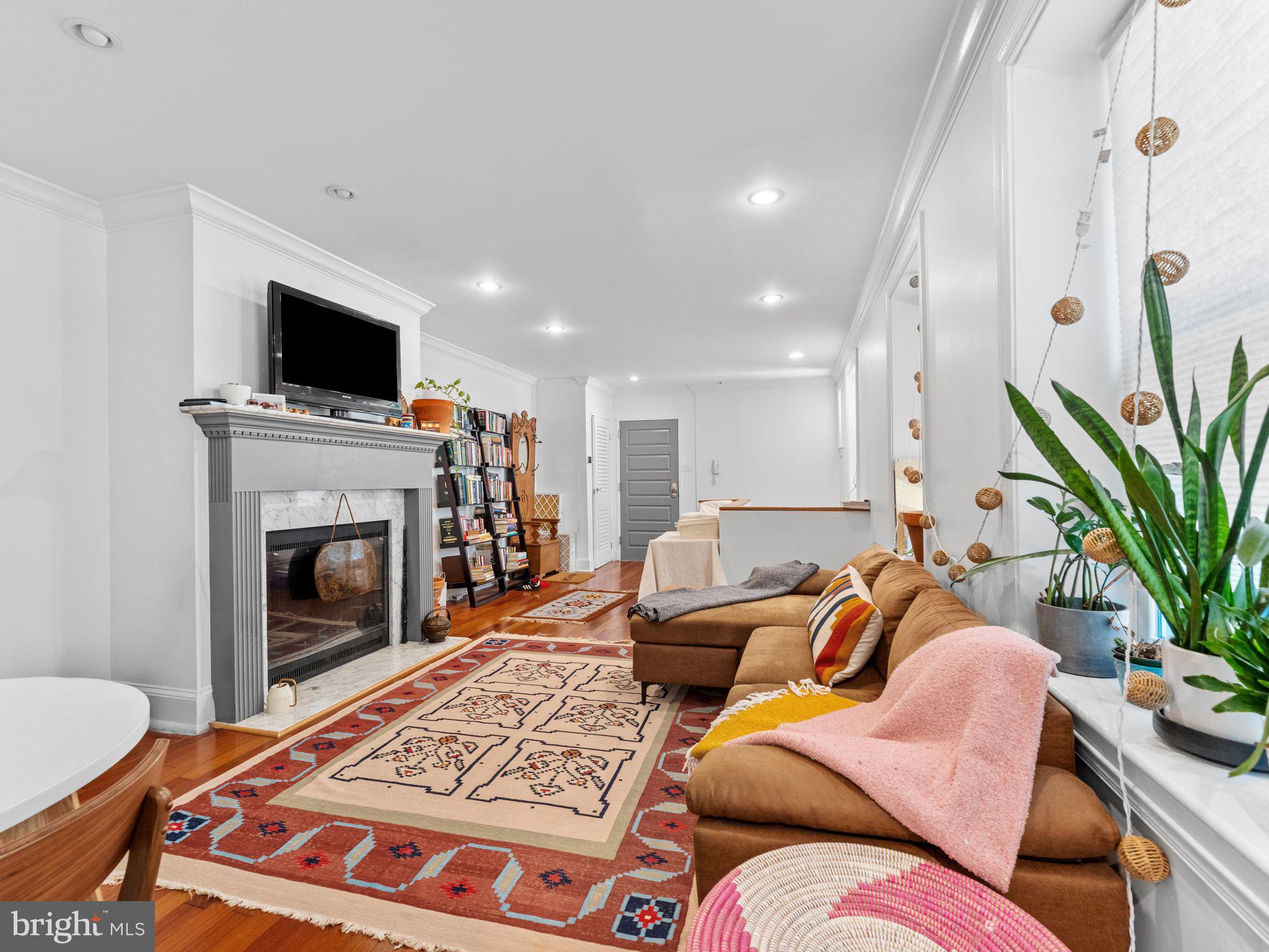 ART MUSEUM AREA - Residential