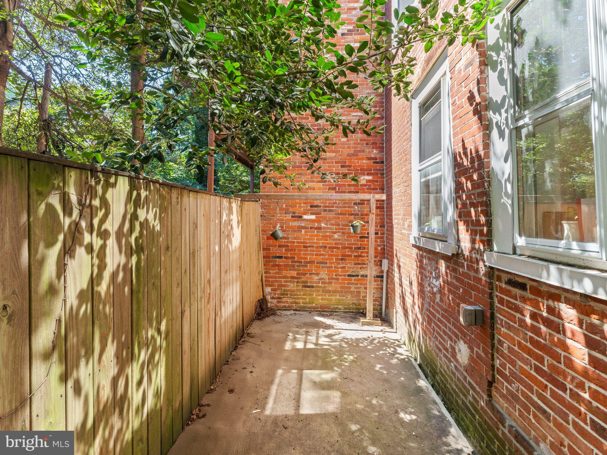 ART MUSEUM AREA - Residential