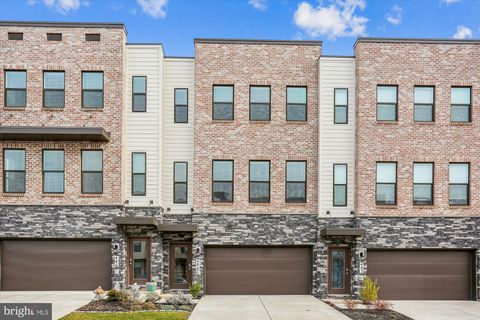 484 TILLER ST FREDERICK MD 21701