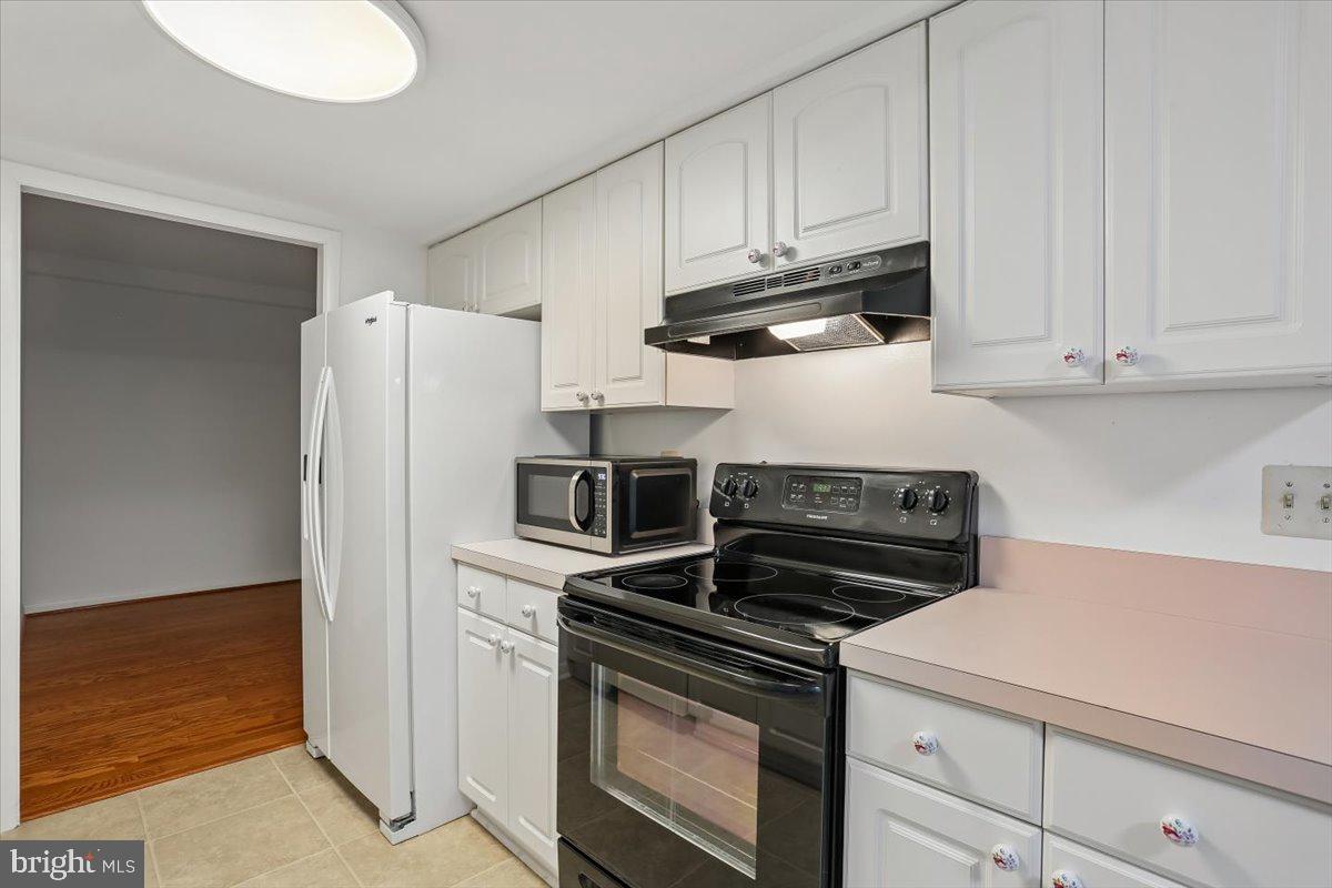 LEISURE WORLD - Residential