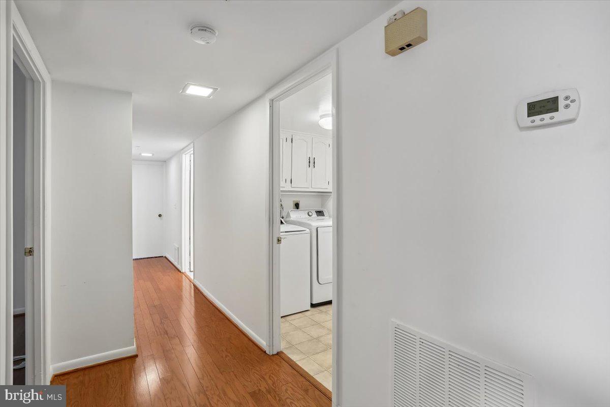 LEISURE WORLD - Residential