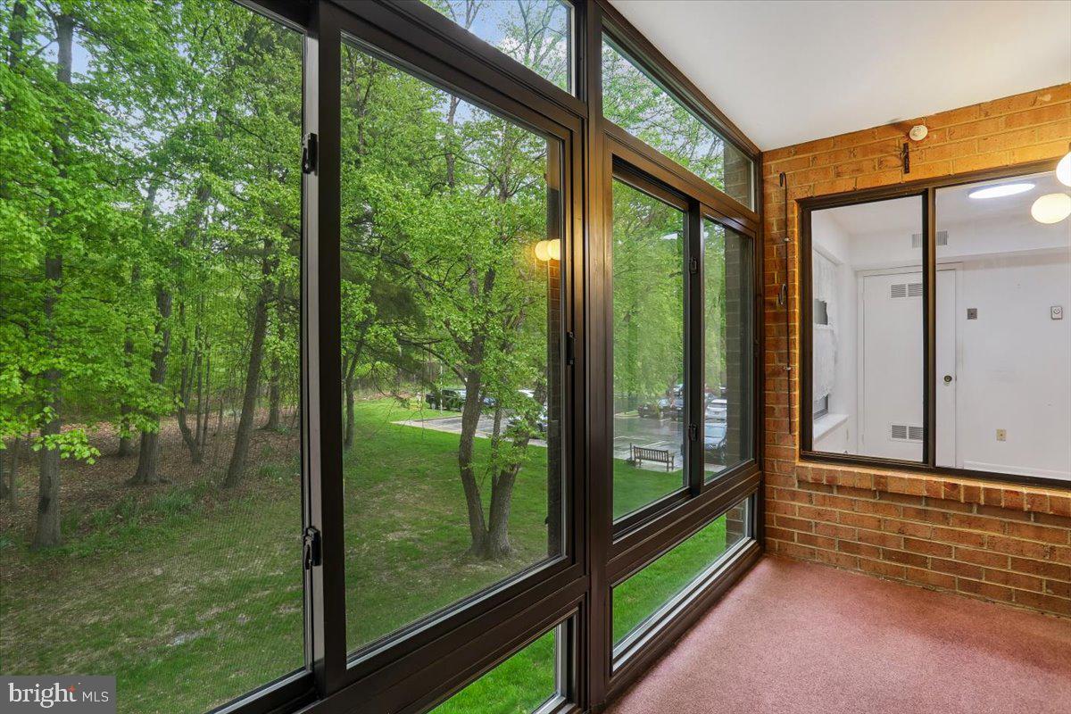LEISURE WORLD - Residential