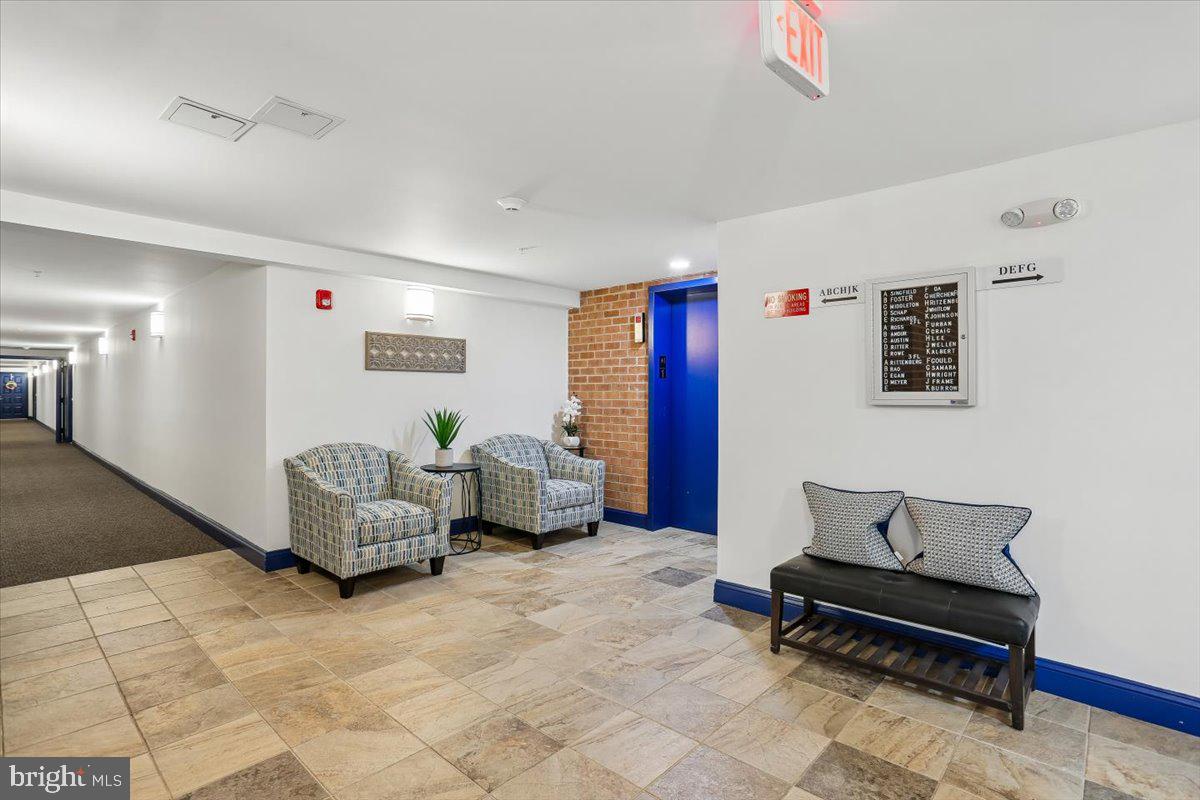 15210 ELKRIDGE WAY 91-2E