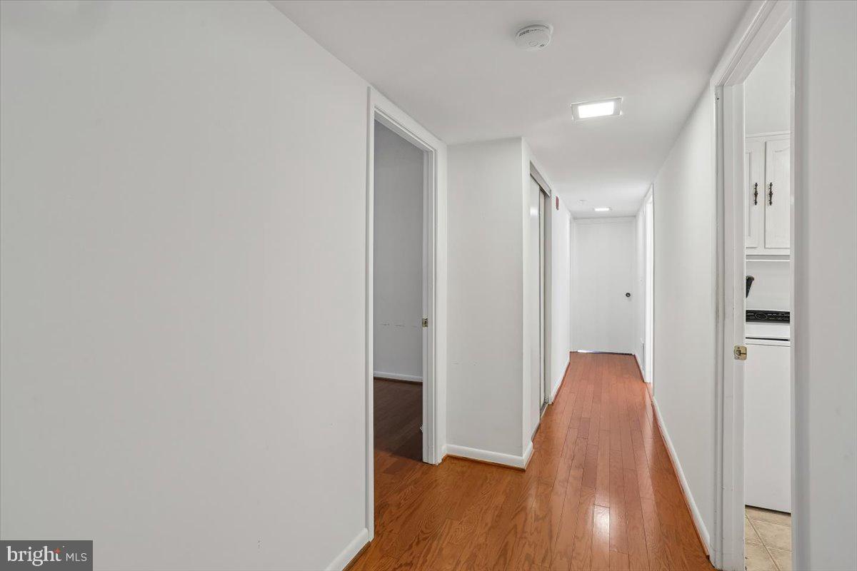 LEISURE WORLD - Residential
