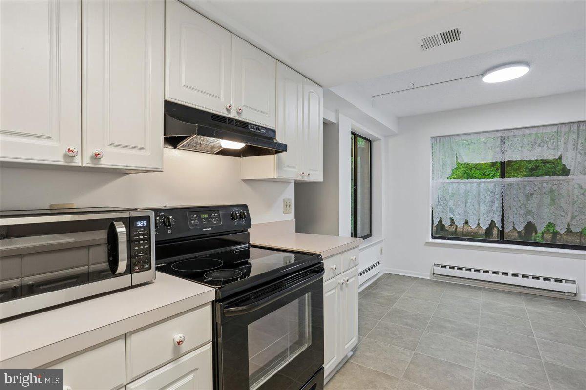 LEISURE WORLD - Residential