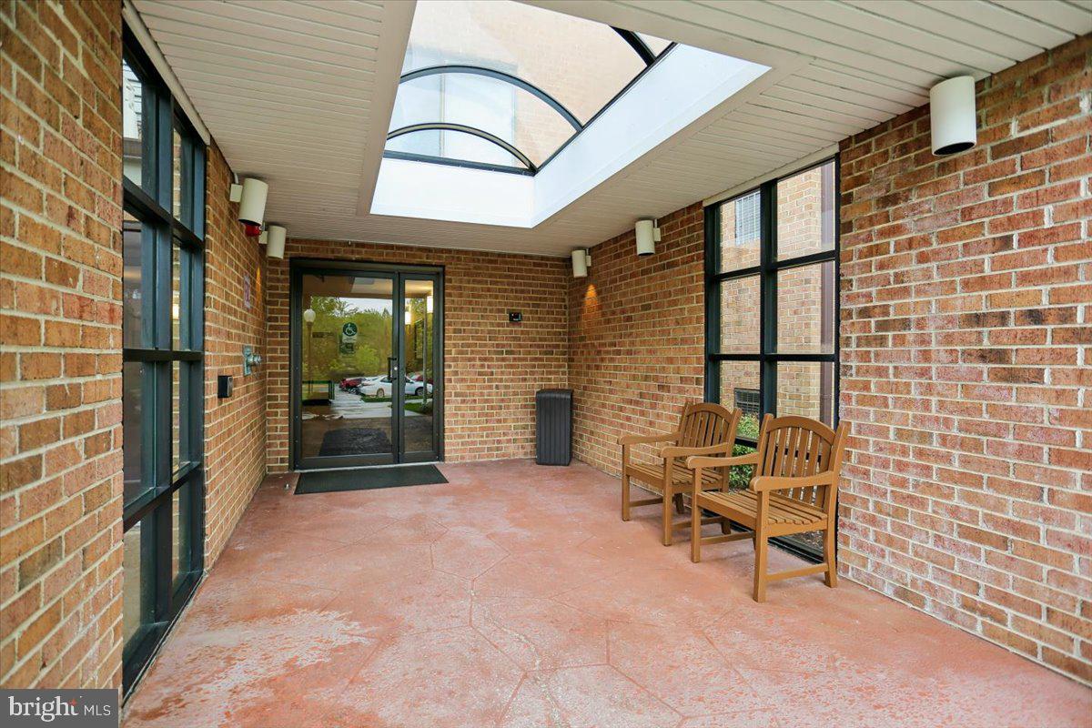 15210 ELKRIDGE WAY 91-2E