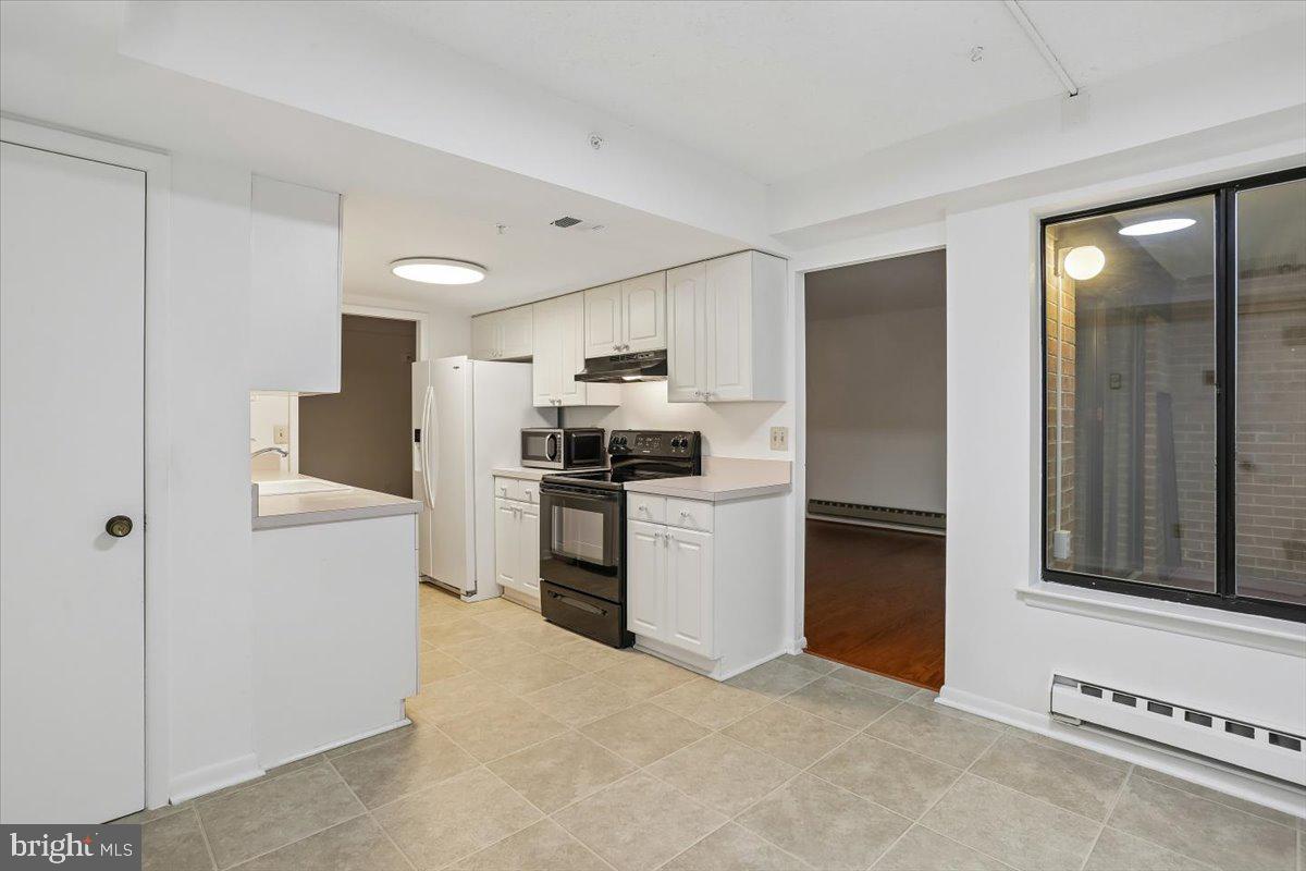 LEISURE WORLD - Residential