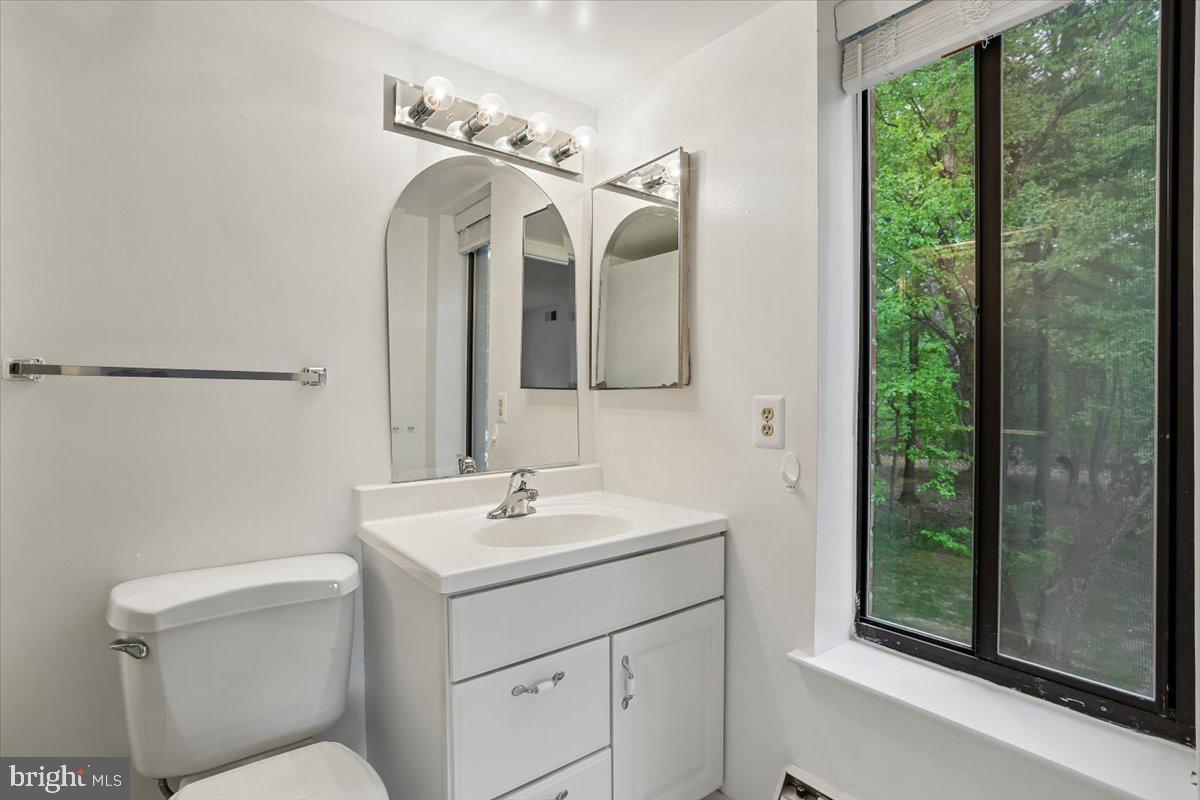 LEISURE WORLD - Residential