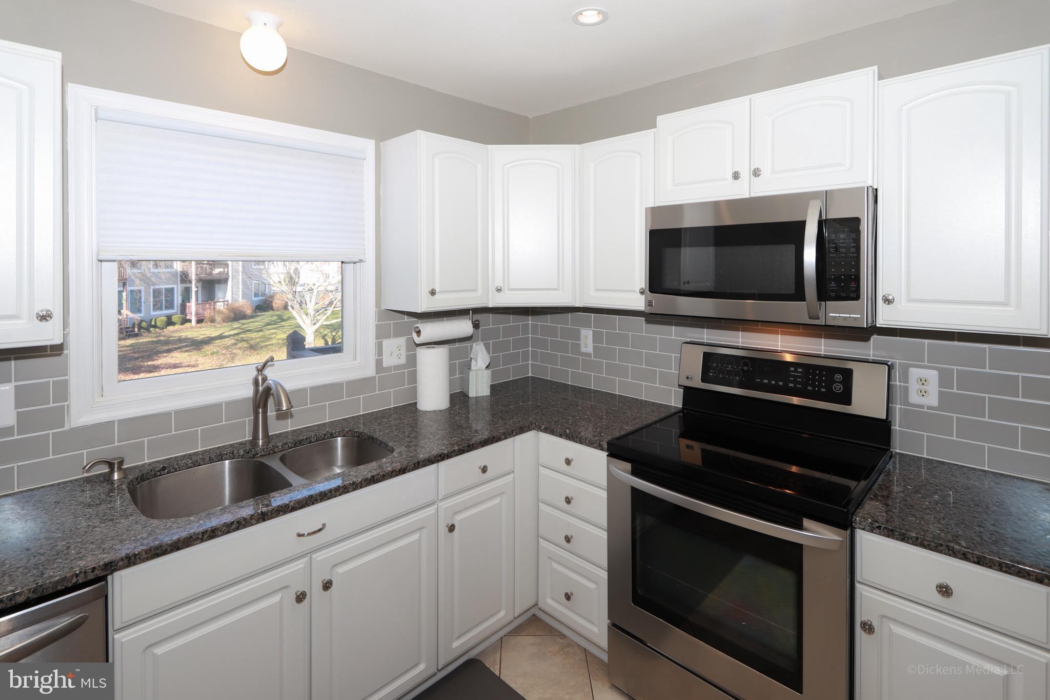 BAYSIDE MARINA - Residential