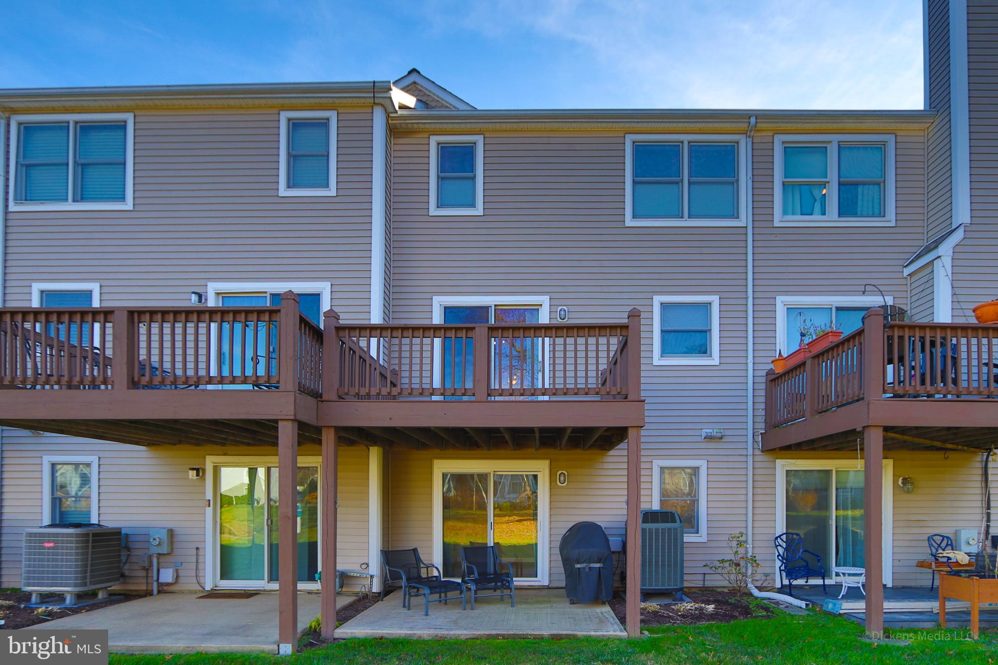 BAYSIDE MARINA - Residential