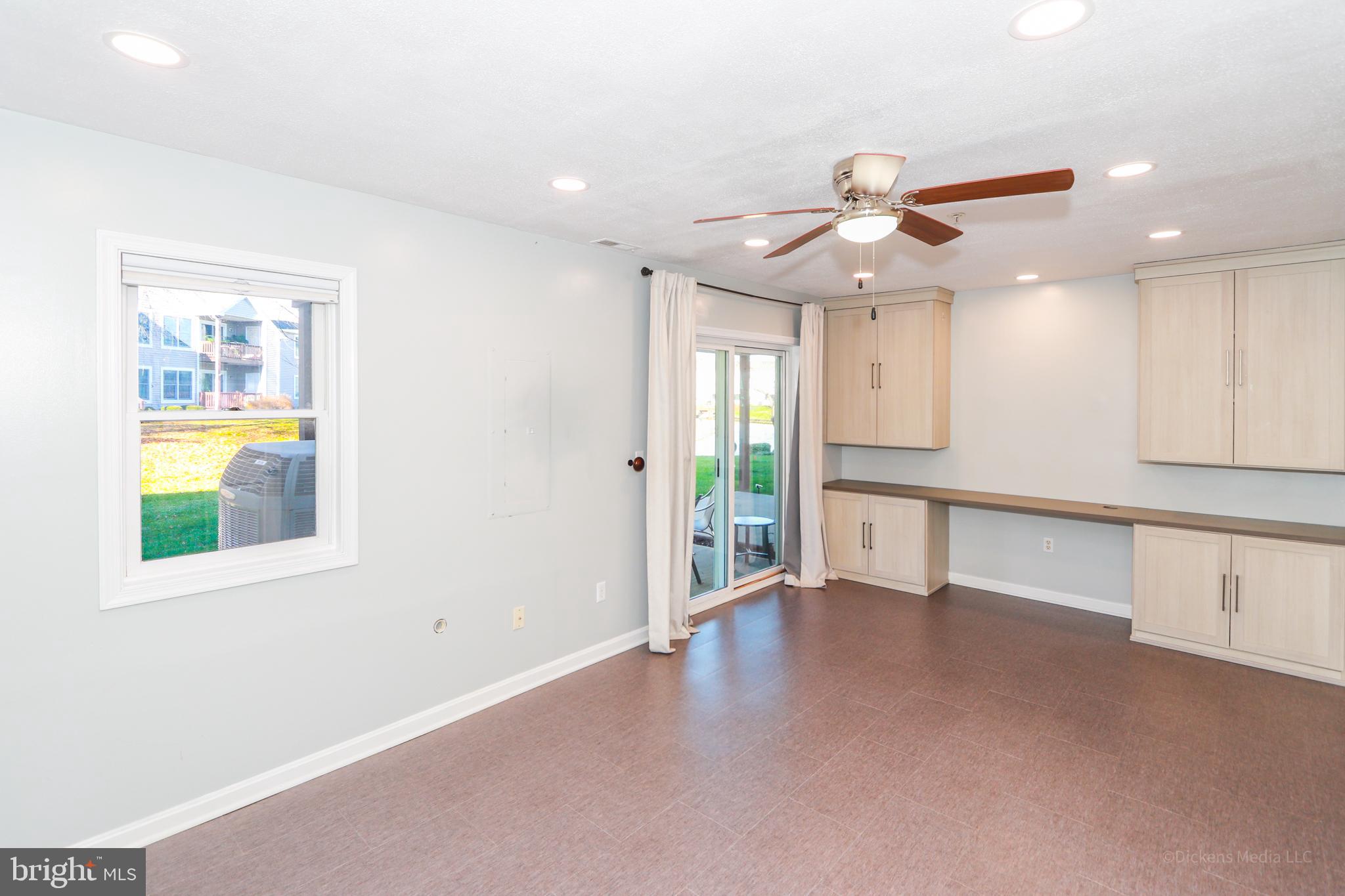 BAYSIDE MARINA - Residential