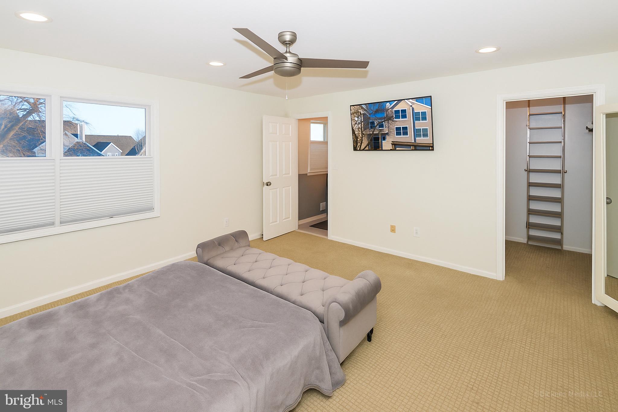 BAYSIDE MARINA - Residential