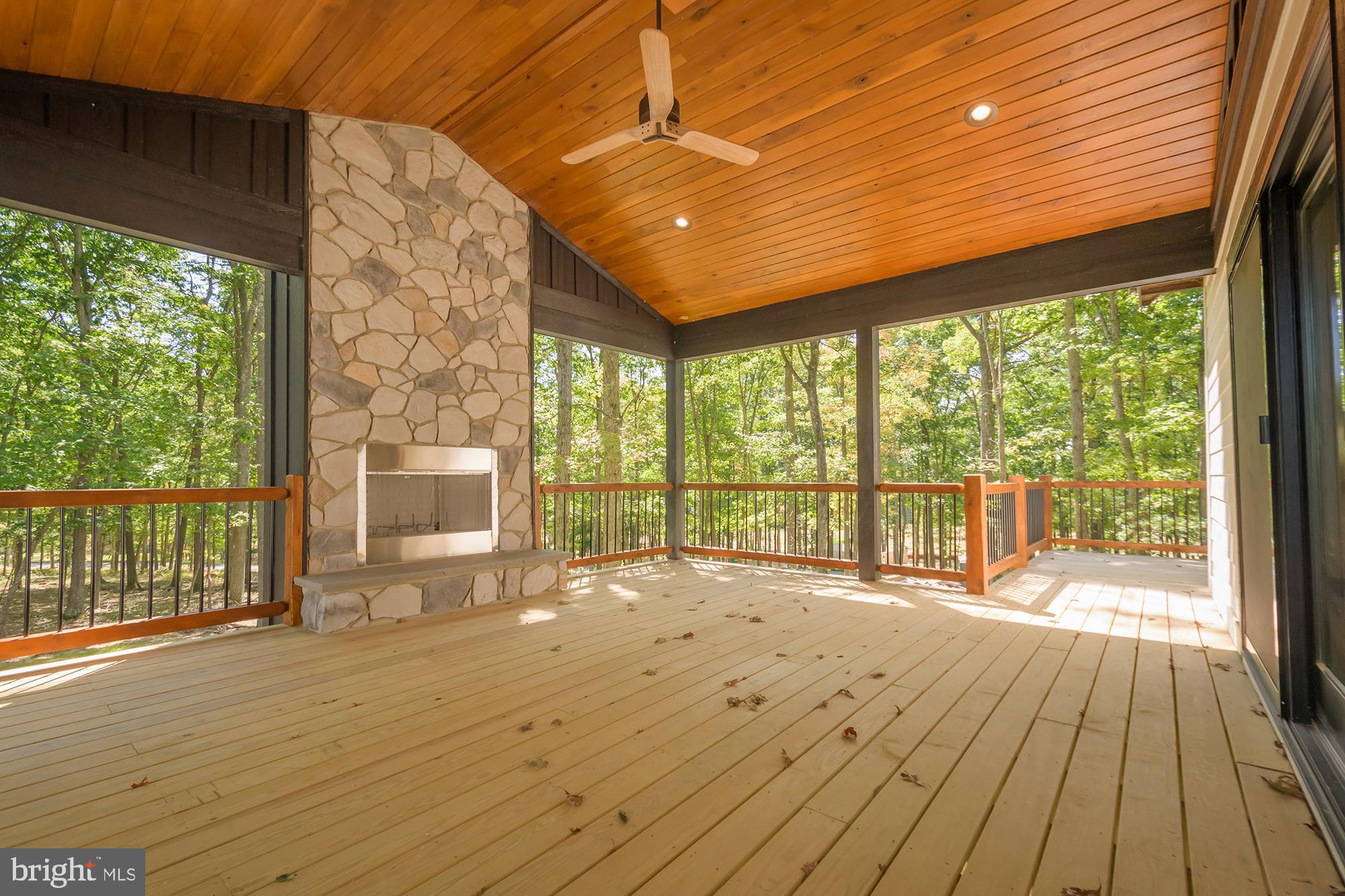 THOUSAND ACRES - Residential