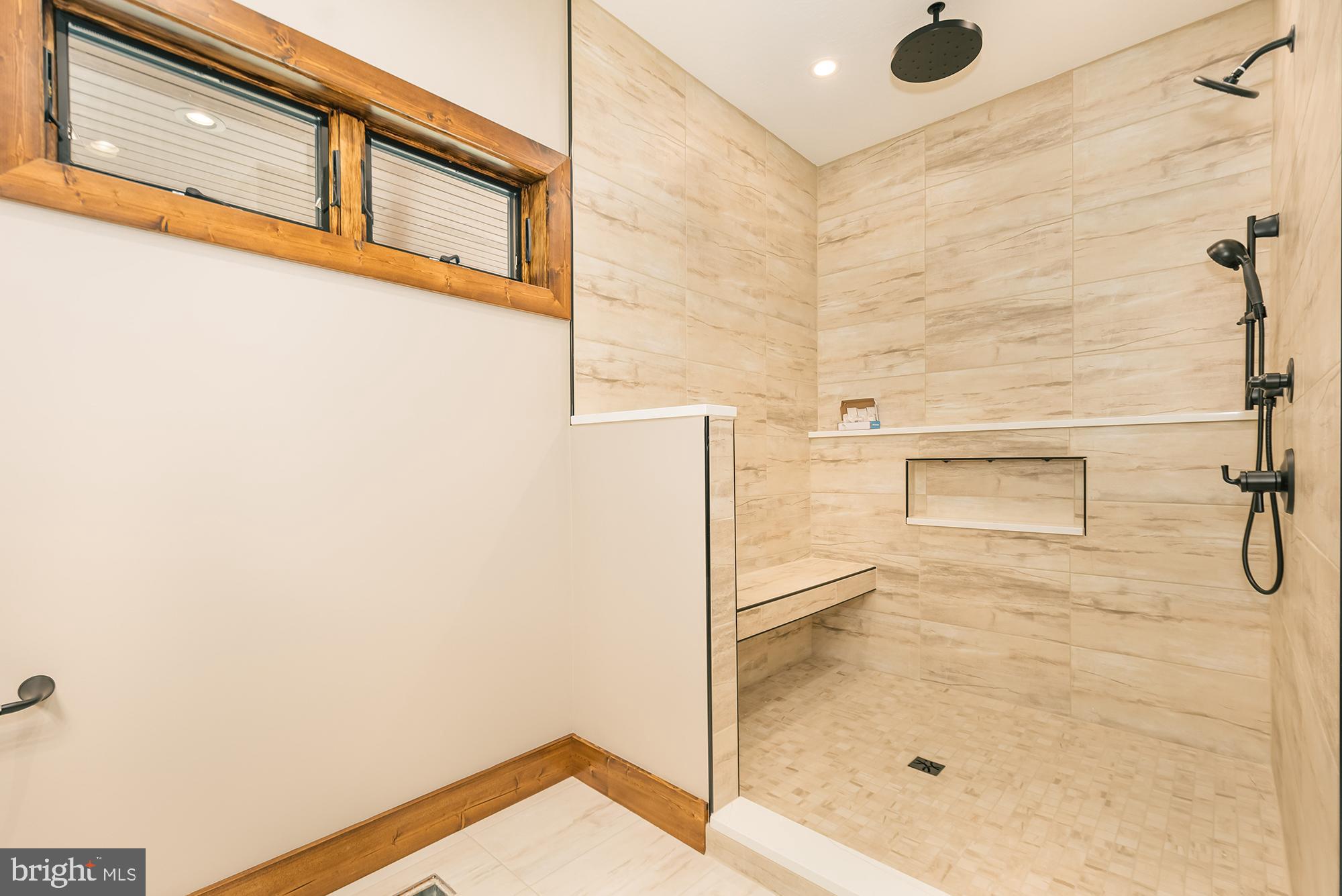 THOUSAND ACRES - Residential