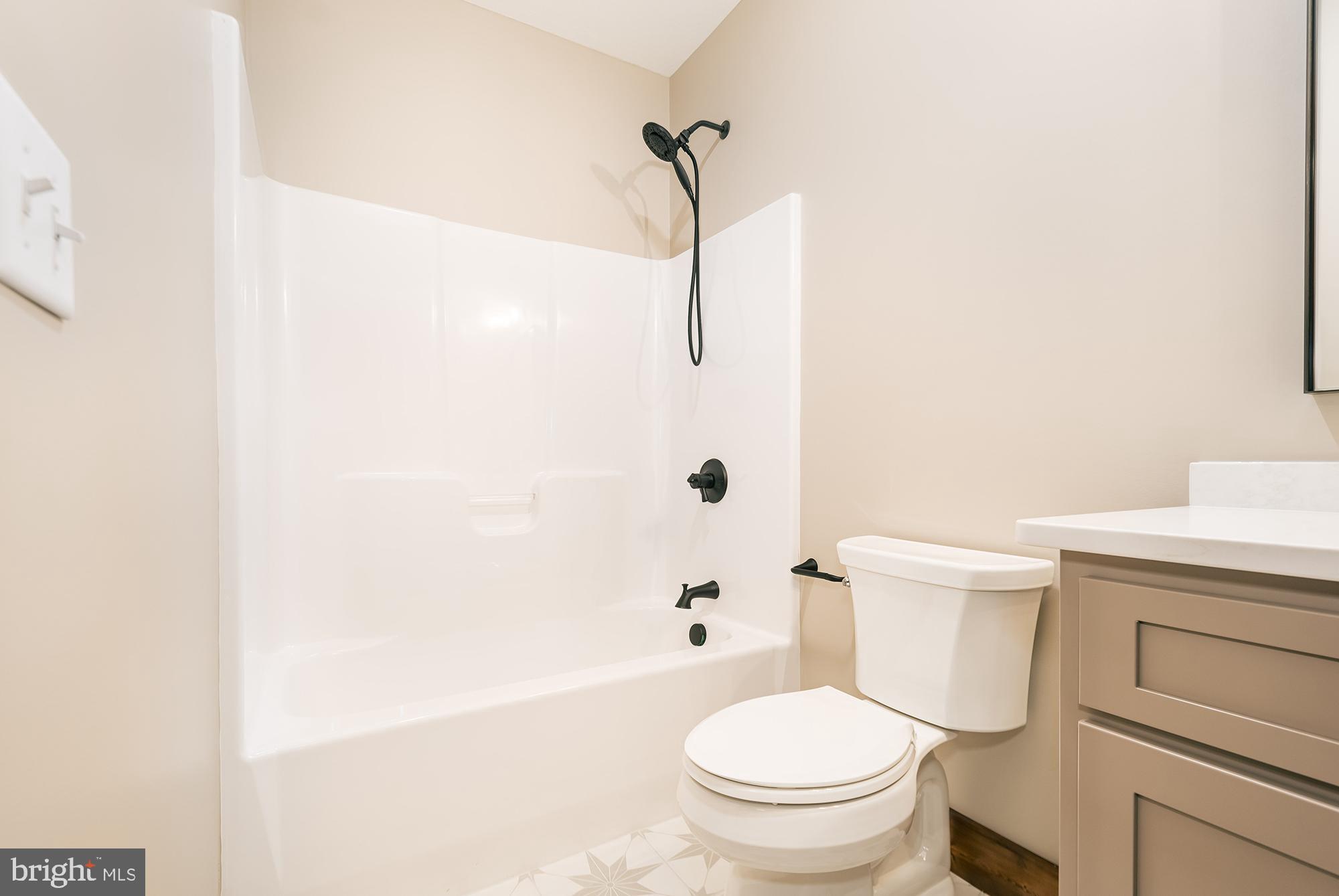 THOUSAND ACRES - Residential