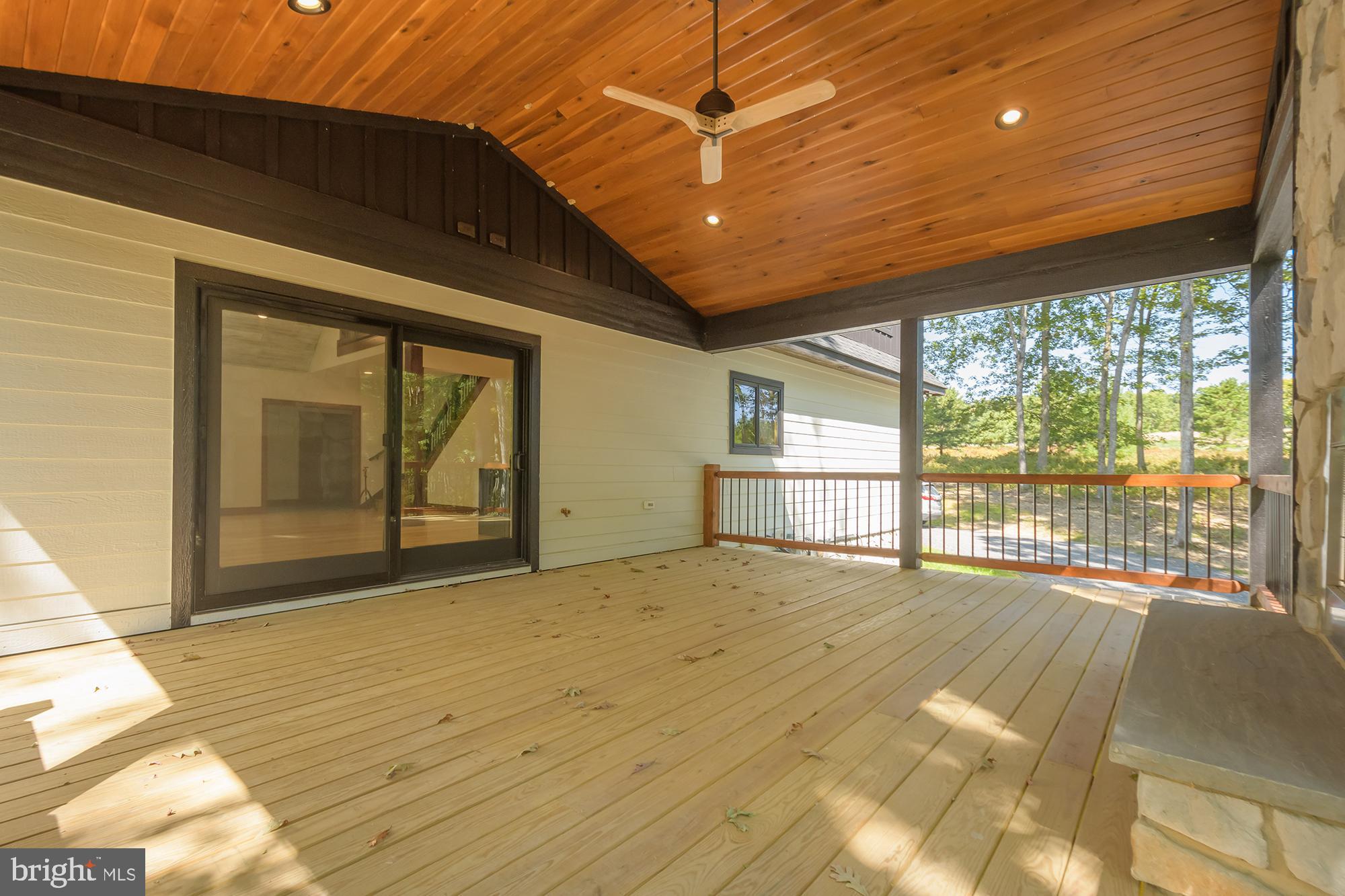 THOUSAND ACRES - Residential