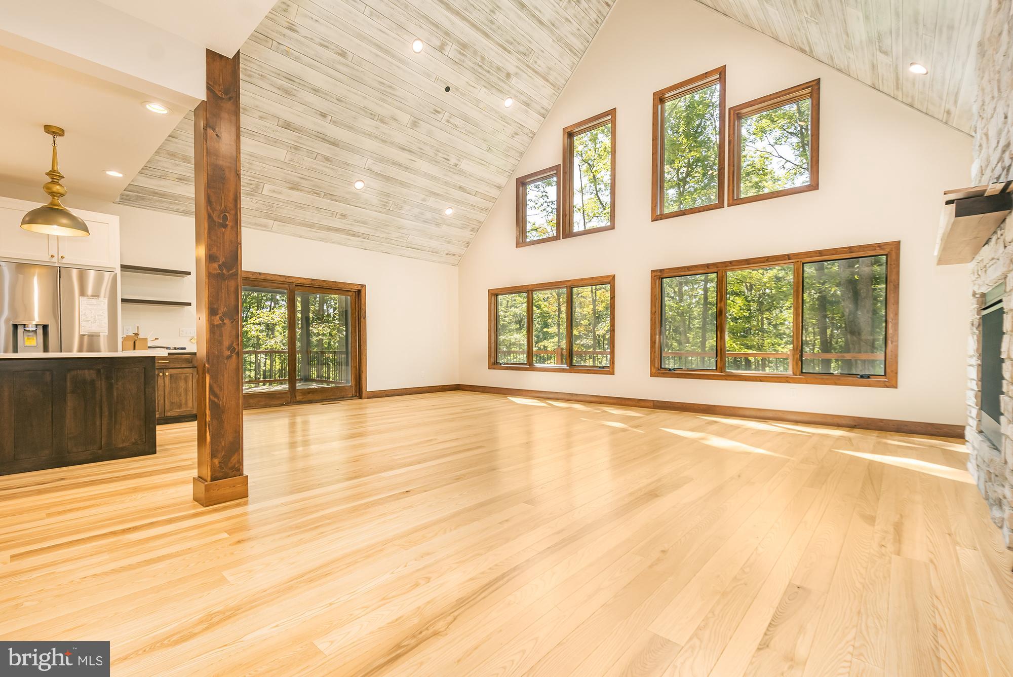 THOUSAND ACRES - Residential