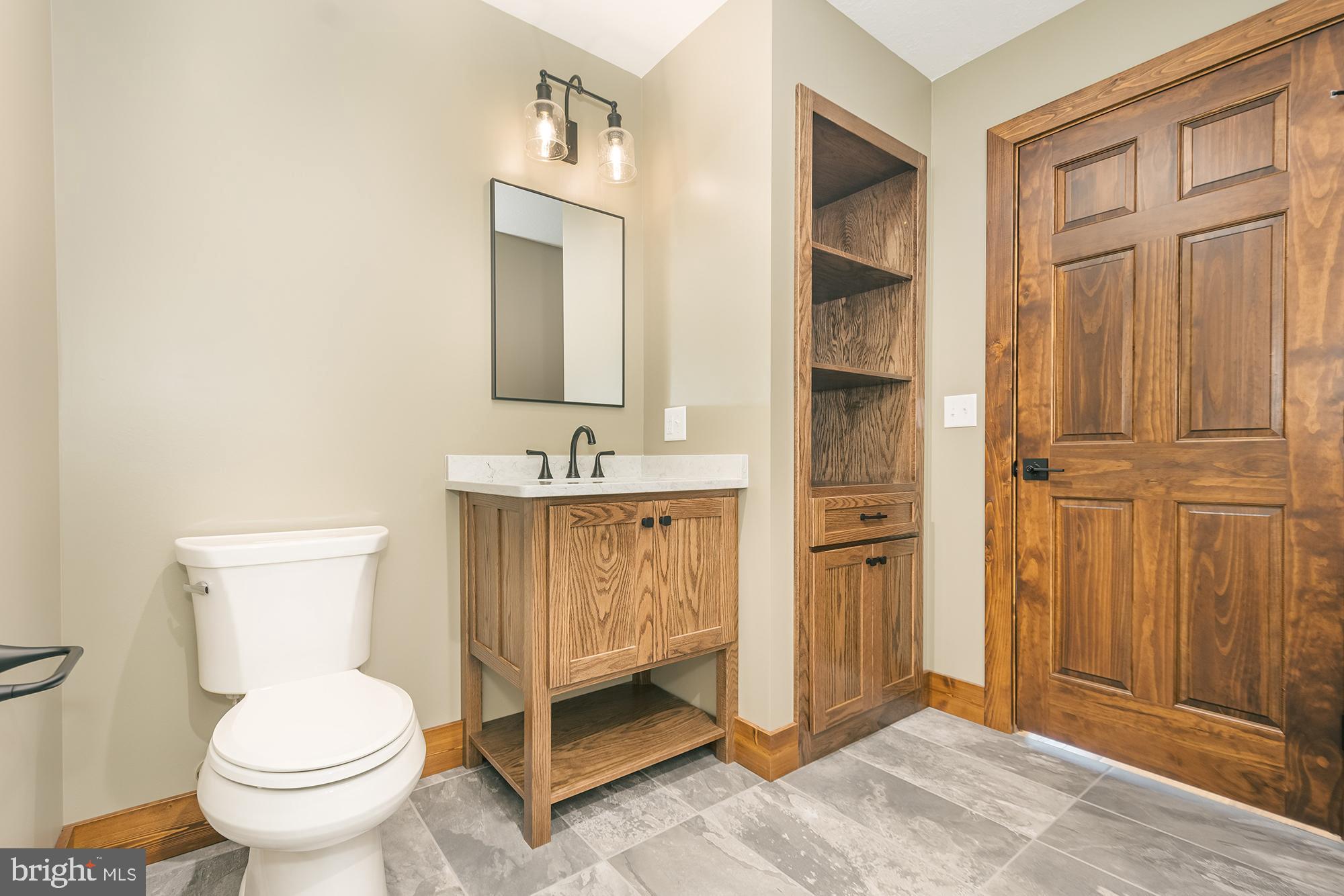 THOUSAND ACRES - Residential