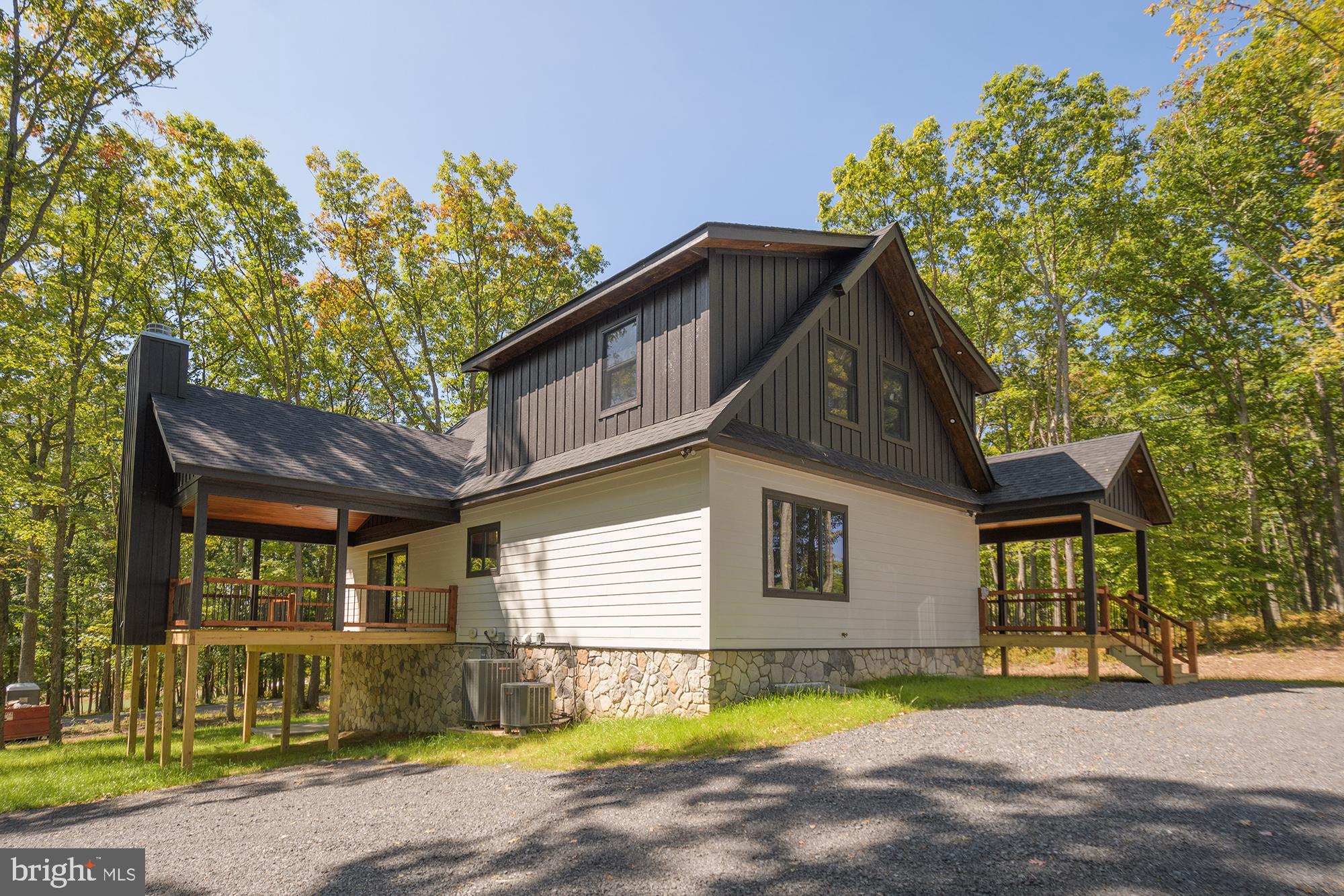 THOUSAND ACRES - Residential