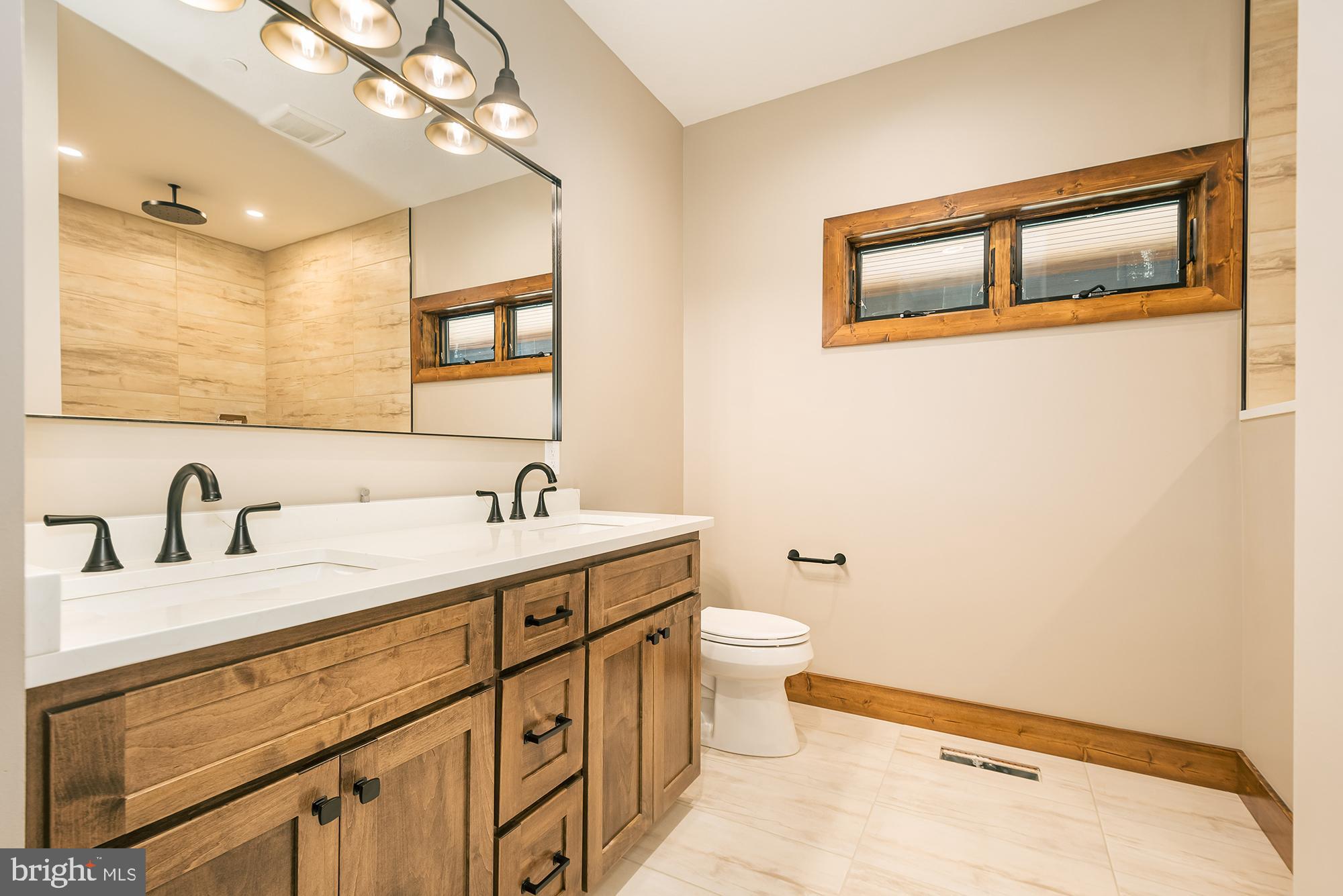 THOUSAND ACRES - Residential