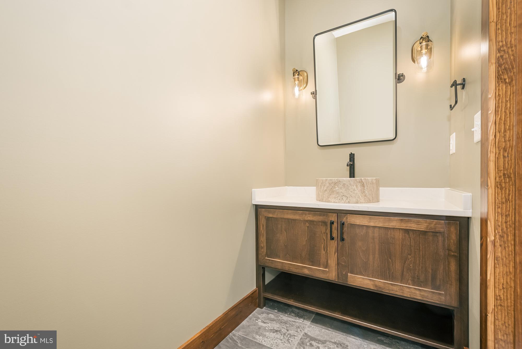 THOUSAND ACRES - Residential