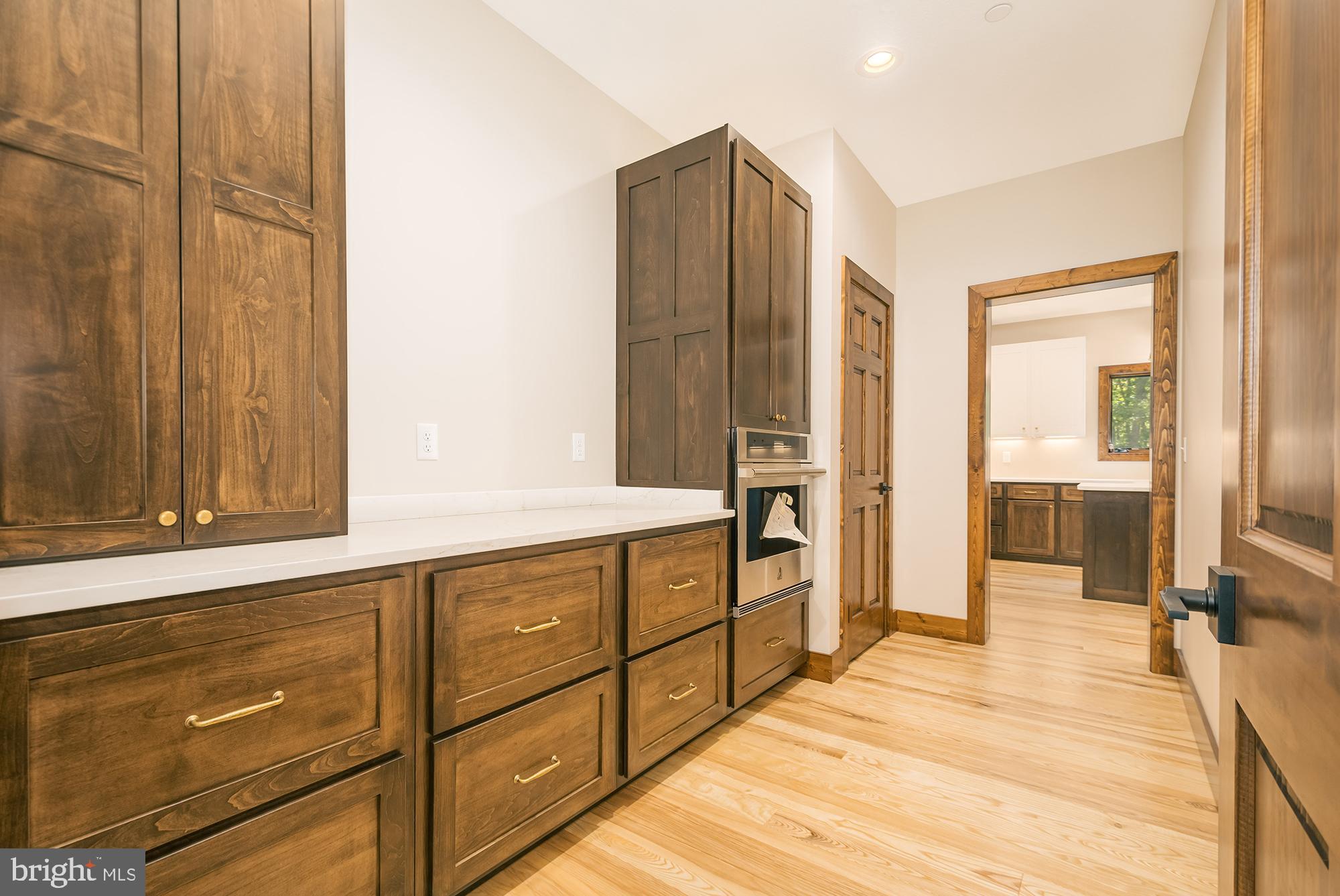 THOUSAND ACRES - Residential