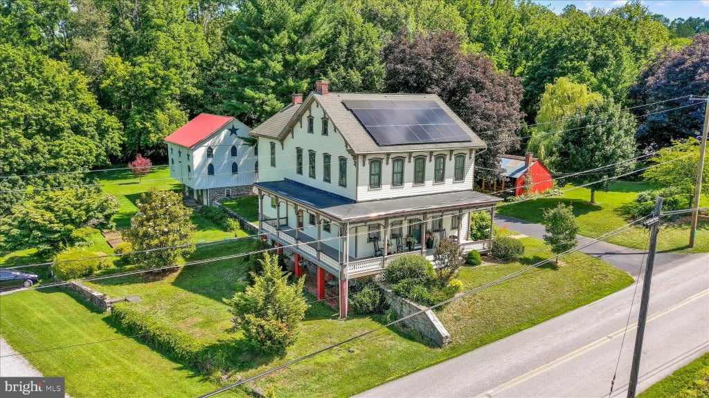 Photo of 400 Baumgardner Road, WILLOW STREET, PA 17584 (MLS # PALA2090204)