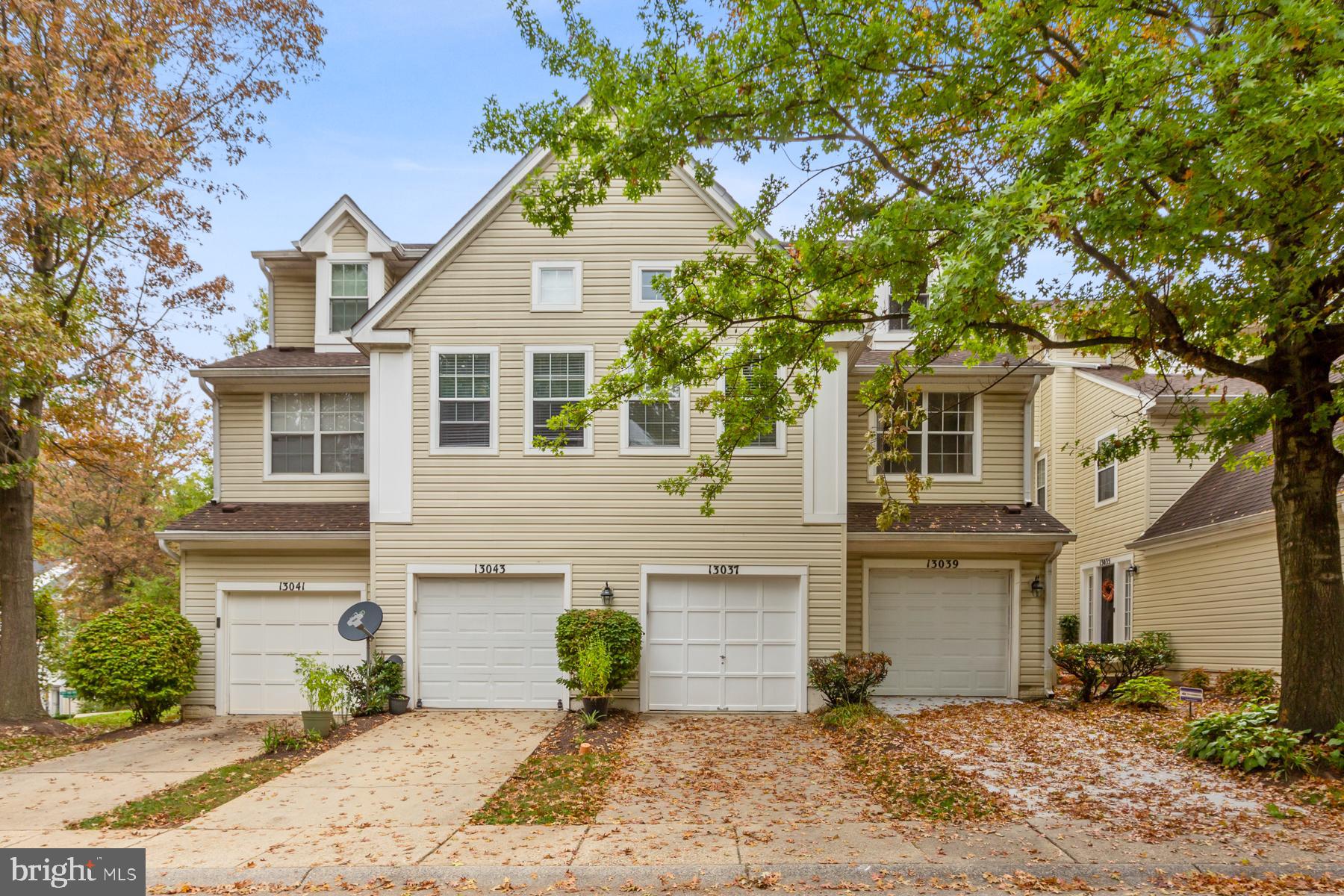 CLOVERLEAF CENTER - Residential Lease