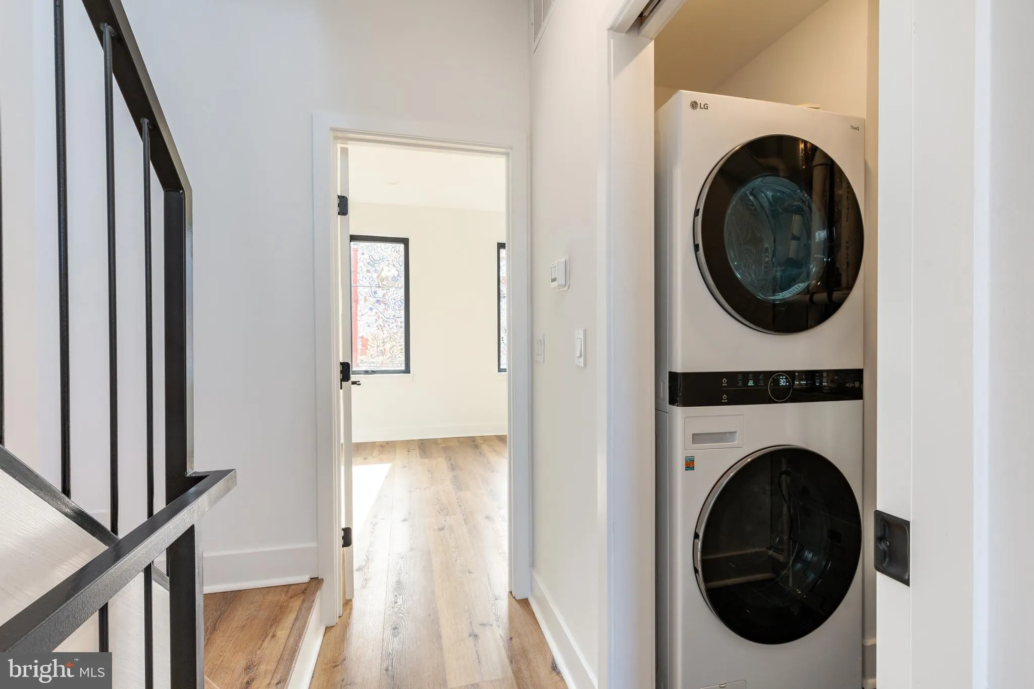 Philadelphia, Pennsylvania 19148, United States, 4 Bedrooms Bedrooms, ,3 BathroomsBathrooms,Residential,Active,82979