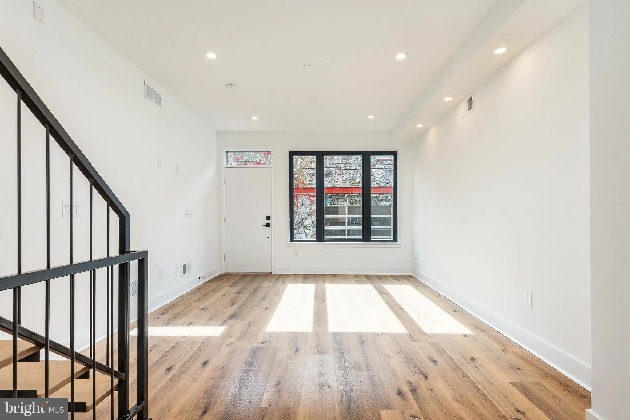 Philadelphia, Pennsylvania 19148, United States, 4 Bedrooms Bedrooms, ,3 BathroomsBathrooms,Residential,Active,82979