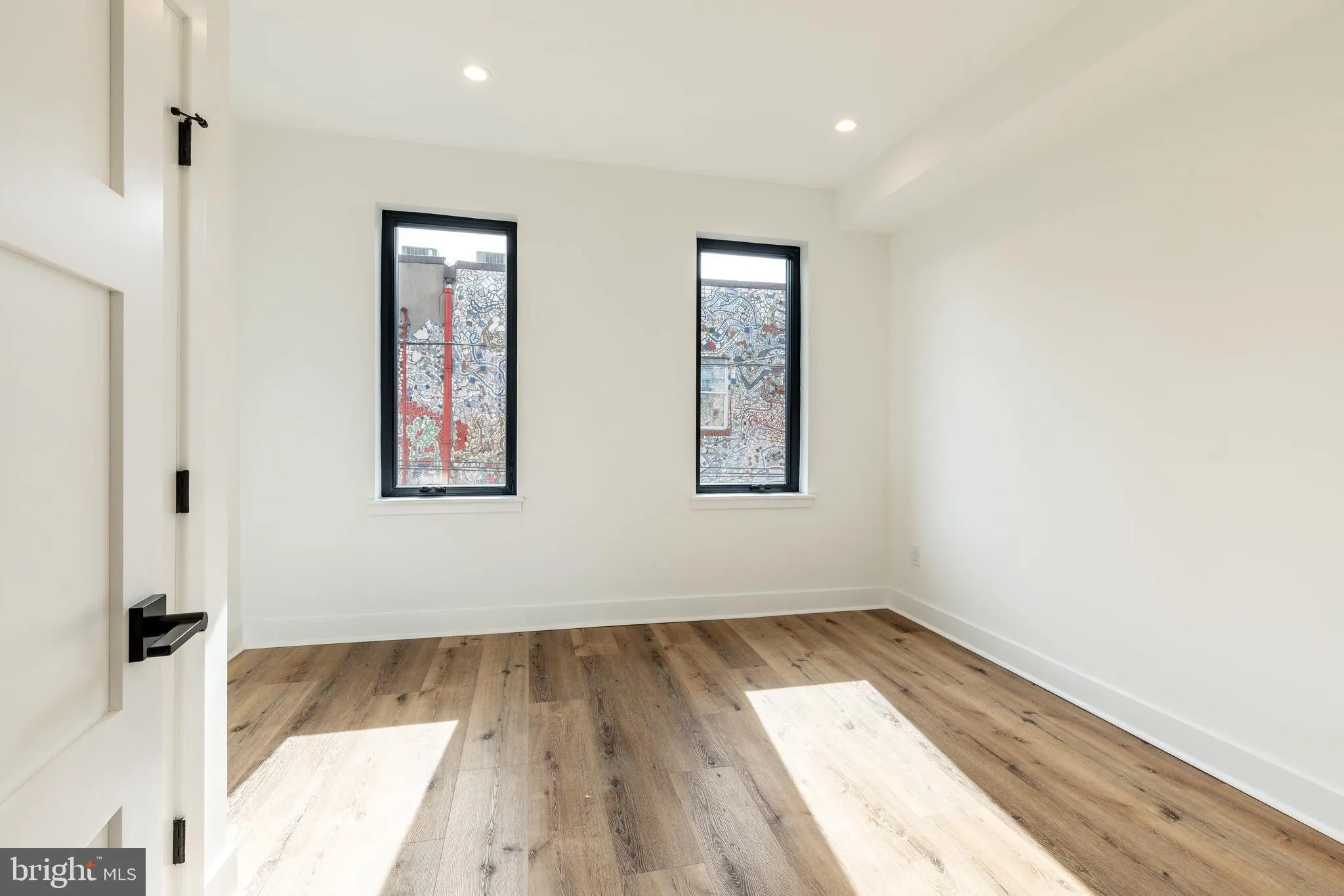 Philadelphia, Pennsylvania 19148, United States, 4 Bedrooms Bedrooms, ,3 BathroomsBathrooms,Residential,Active,82979