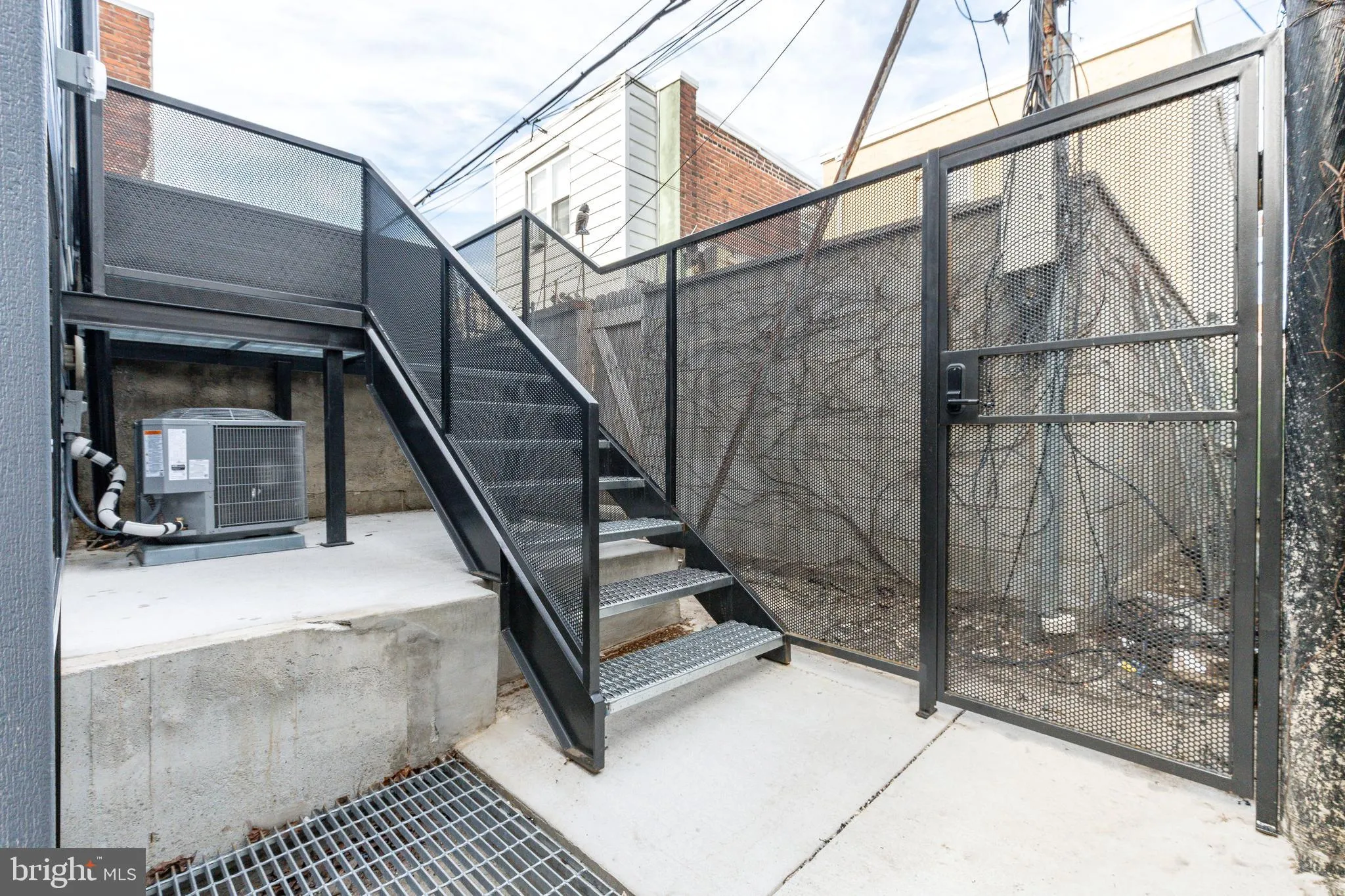 Philadelphia, Pennsylvania 19148, United States, 4 Bedrooms Bedrooms, ,3 BathroomsBathrooms,Residential,Active,82979