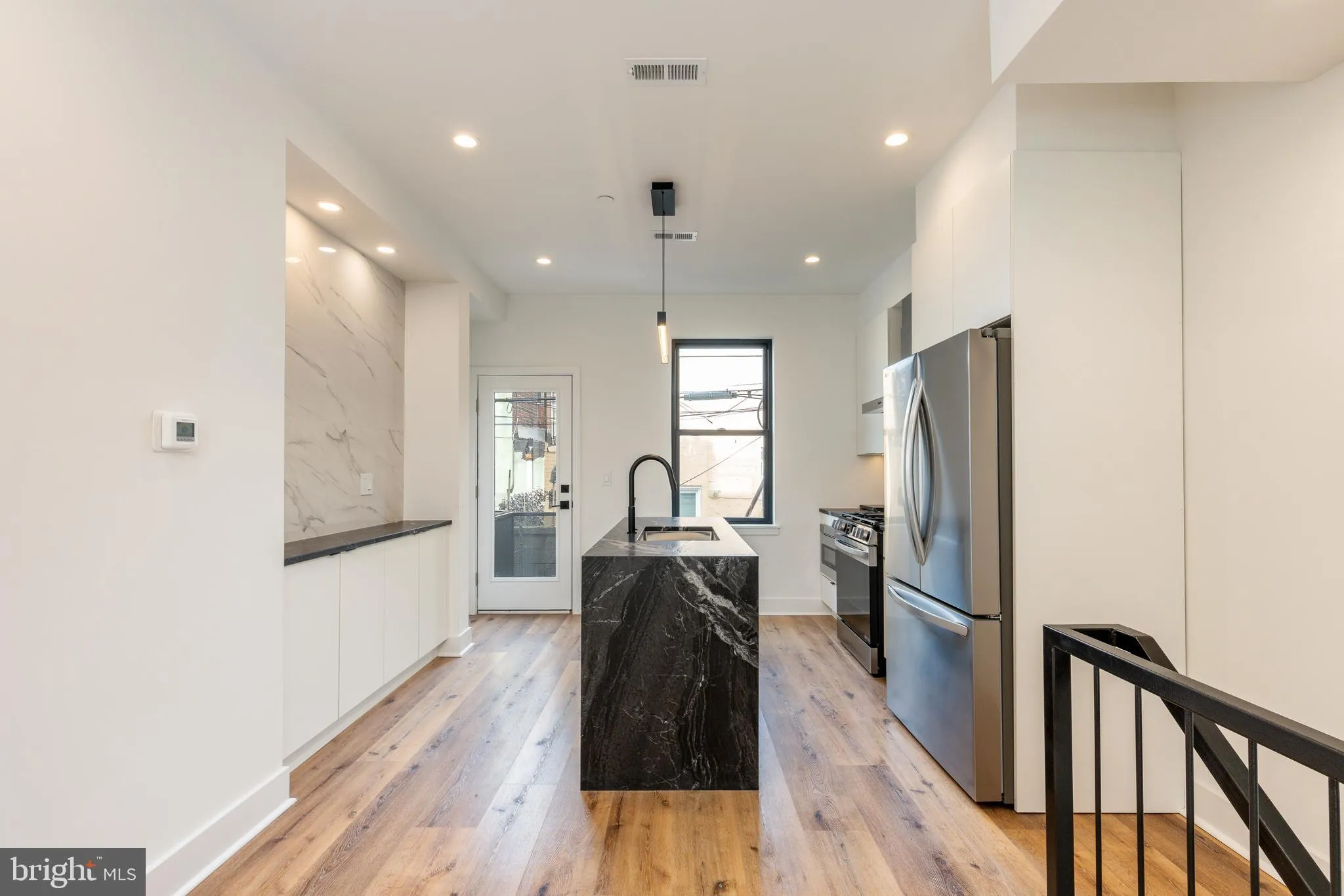 Philadelphia, Pennsylvania 19148, United States, 4 Bedrooms Bedrooms, ,3 BathroomsBathrooms,Residential,Active,82979