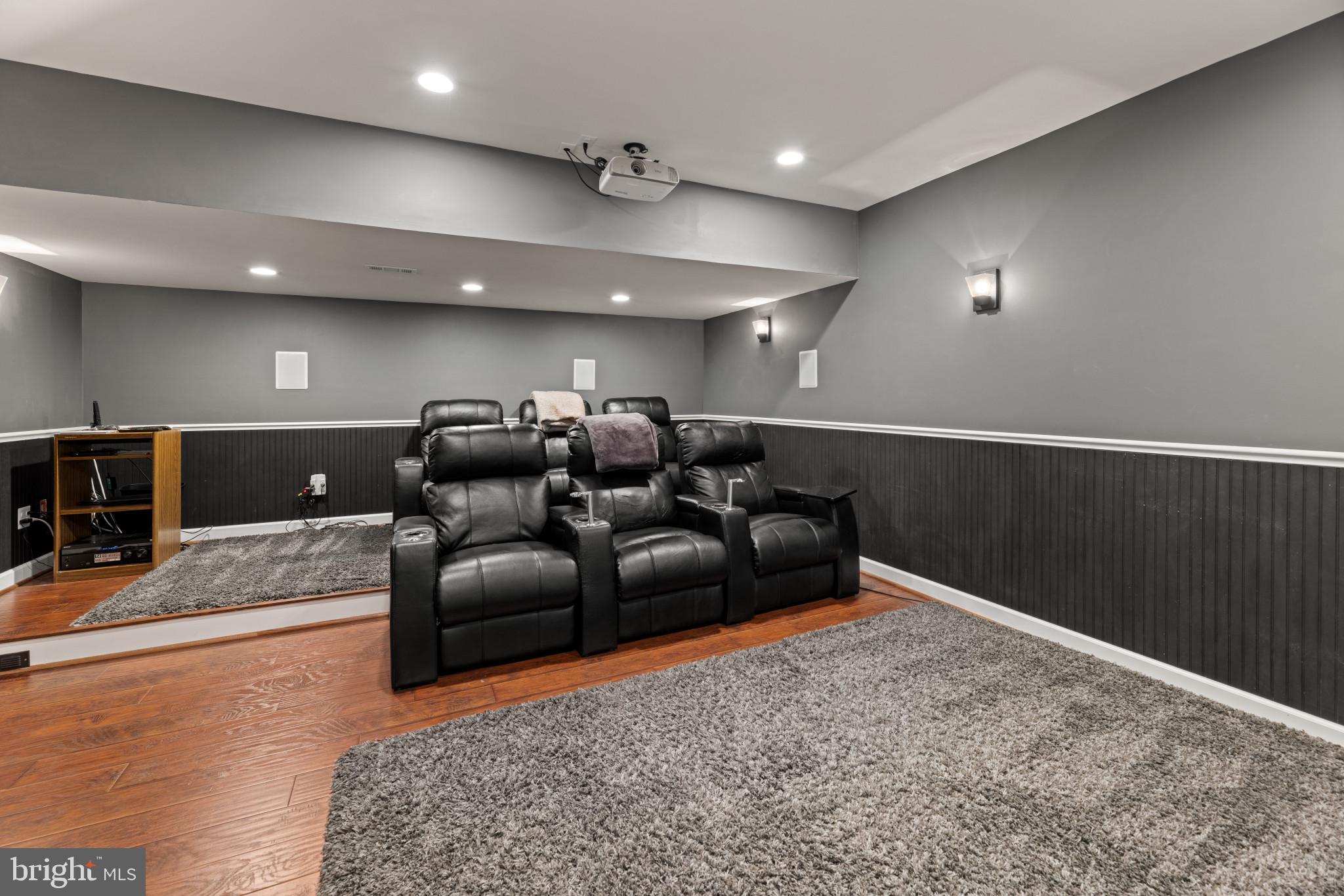 CEDAR HUNT - Residential