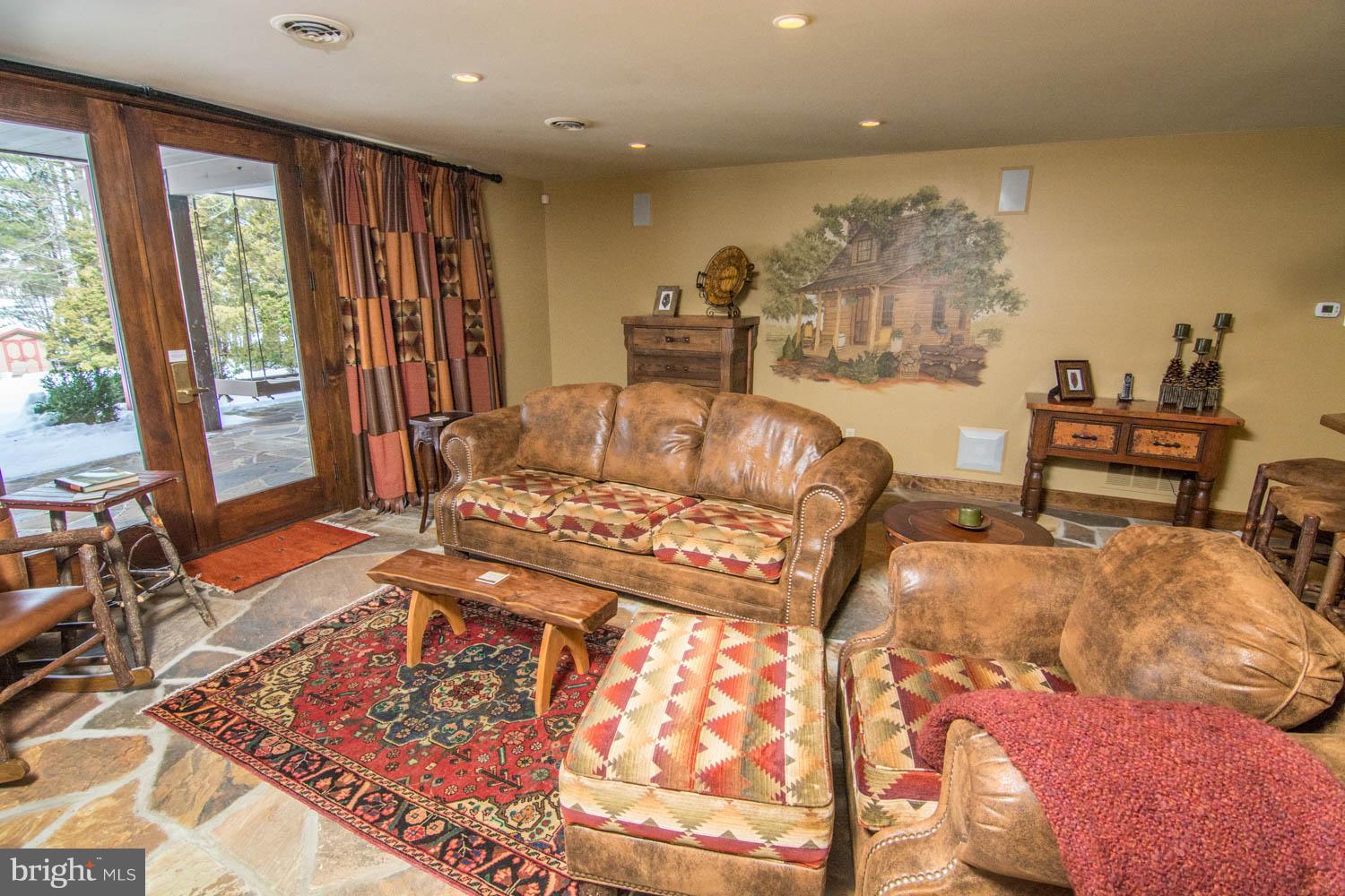 NORTH SHORE - Residential