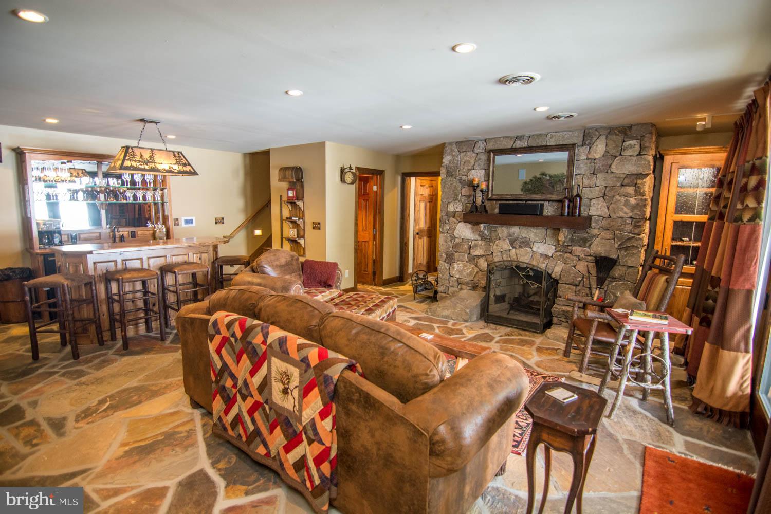 NORTH SHORE - Residential