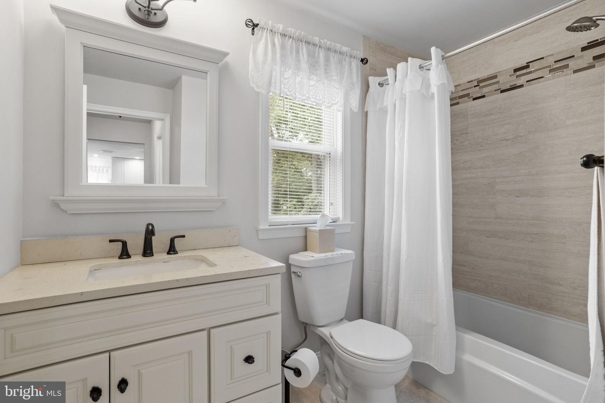 LEISURETOWNE - Residential